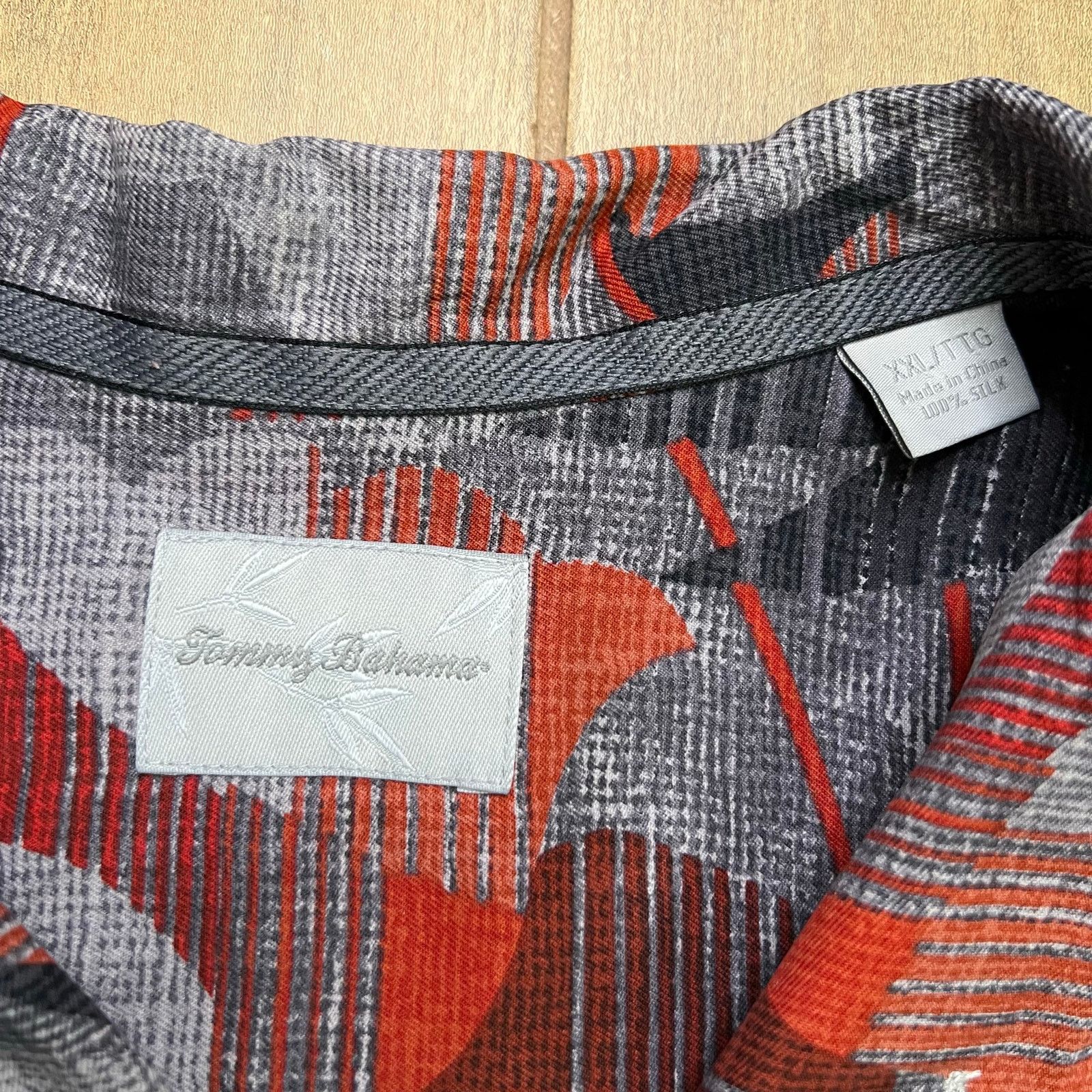 Tommy Bahama Tommy Bahama Silk Shirt Mens Medium Gray Abstract Hawaiian Size US XXL / EU 58 / 5 - 6 Thumbnail