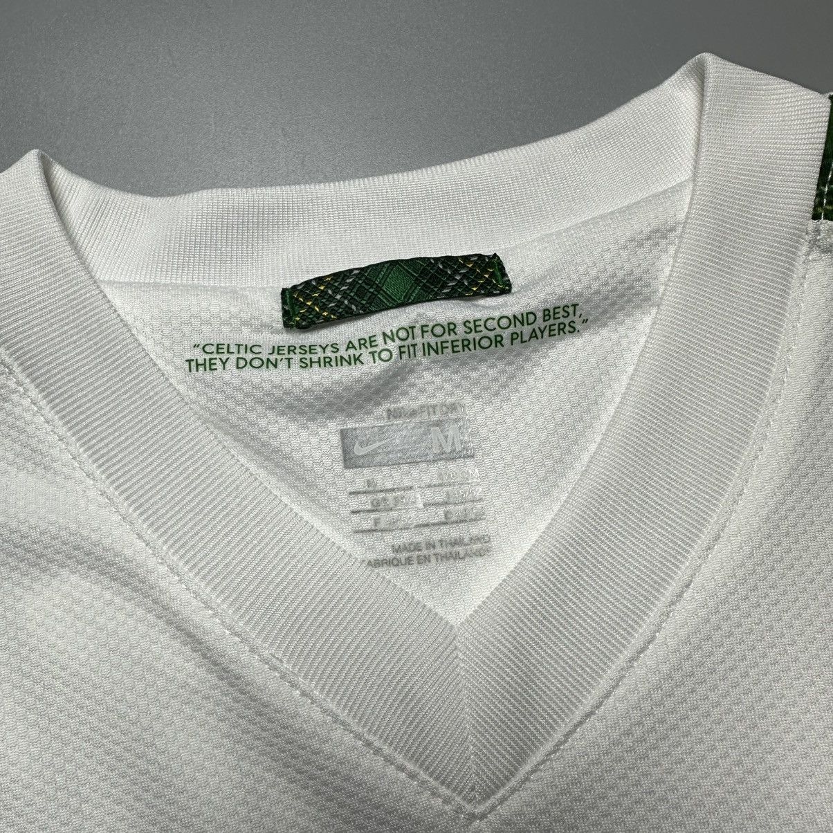 Nike CELTIC NIKE 2009/2010 FOOTBALL THIRD JERSEY #25 NAKAMURA Size US M / EU 48-50 / 2 - 6 Thumbnail