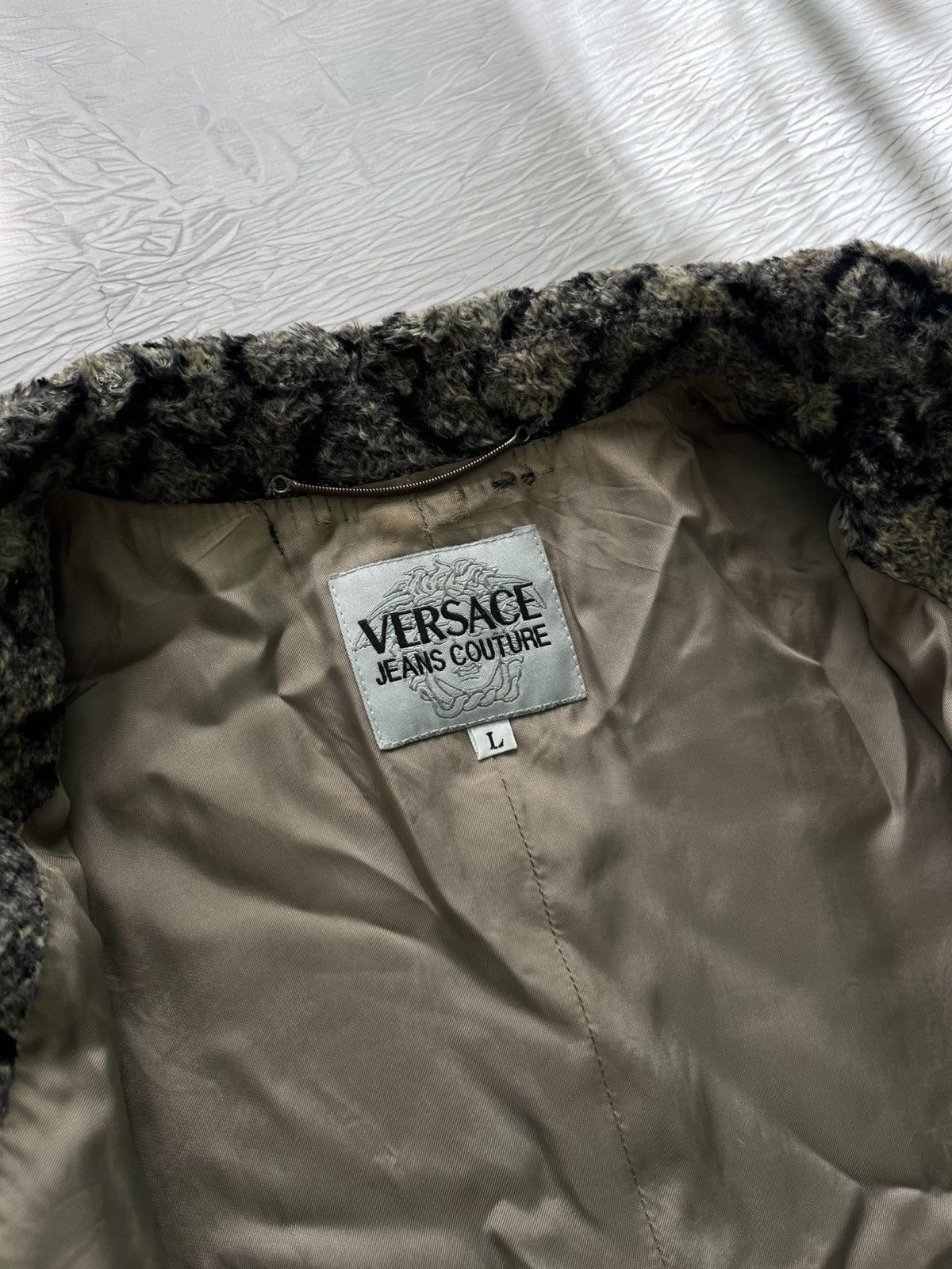Versace Jeans Couture Versace Jeans Couture Python Fur Coat Archival Clothing Rare Size L / US 10 / IT 46 - 10 Thumbnail