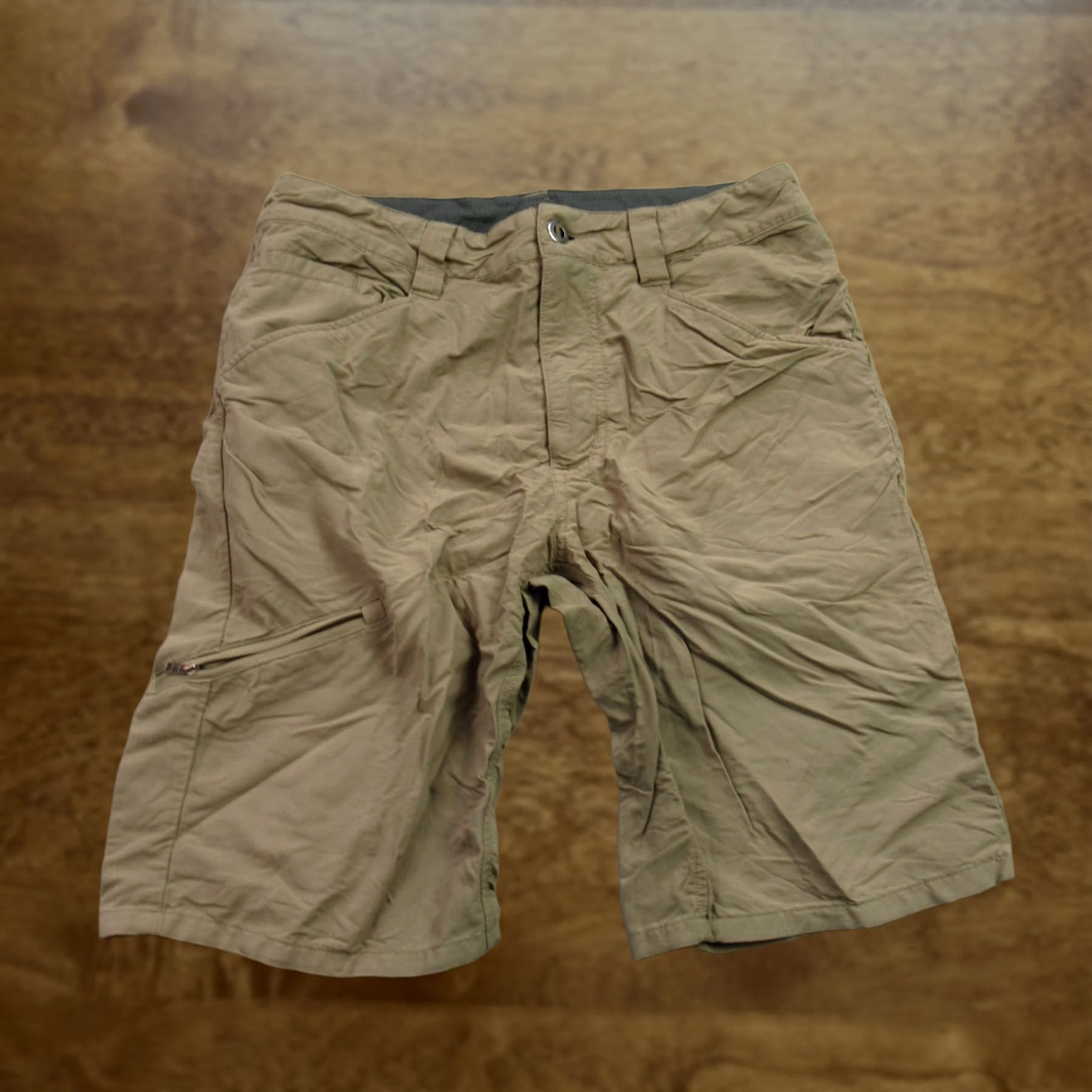 Patagonia Patagonia Shorts Mens 30 Pockets Lightweight Outdoors Casual Brown Cargo Size US 30 / EU 46 - 1 Thumbnail
