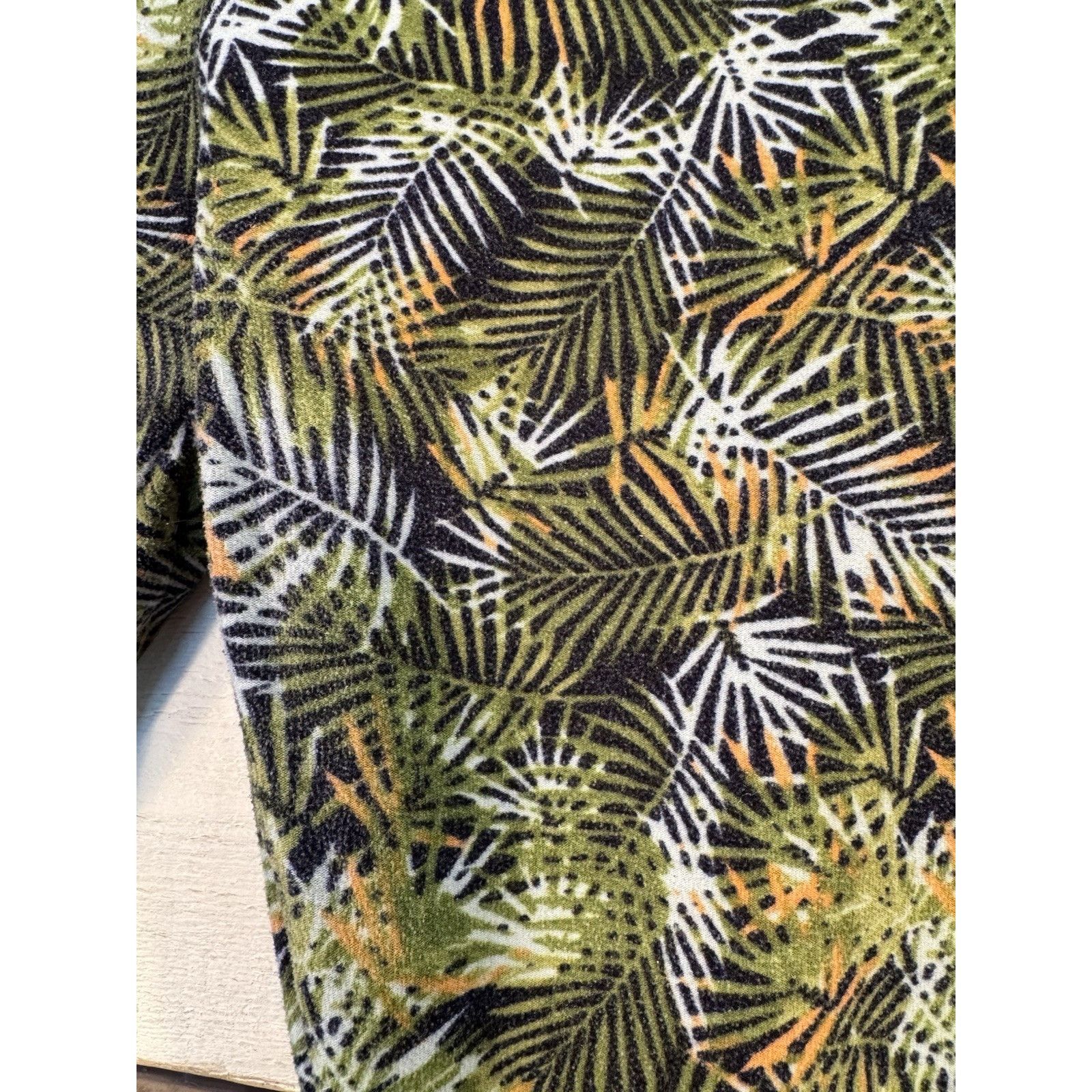 Other LuLaRoe Leggings OS One Size GREEN PINE NEEDLES Used Conditi Size 29" - 3 Thumbnail
