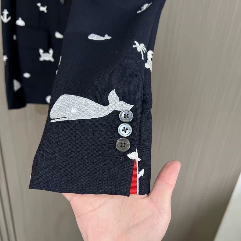 Thom Browne Thom Browne size4 Whale turtle embroidered suit jacket Size 40S - 4 Thumbnail