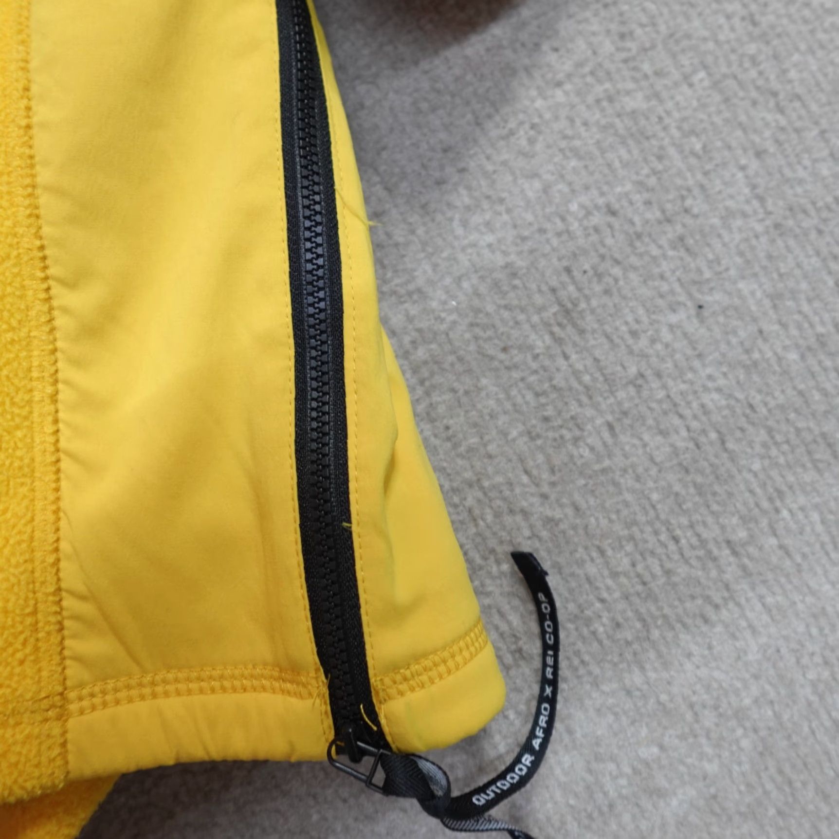 Vintage REI Jacket XL Yellow 1/4 Zip Kangaroo Pockets Outdoor Afros? Size US XL / EU 56 / 4 - 4 Thumbnail