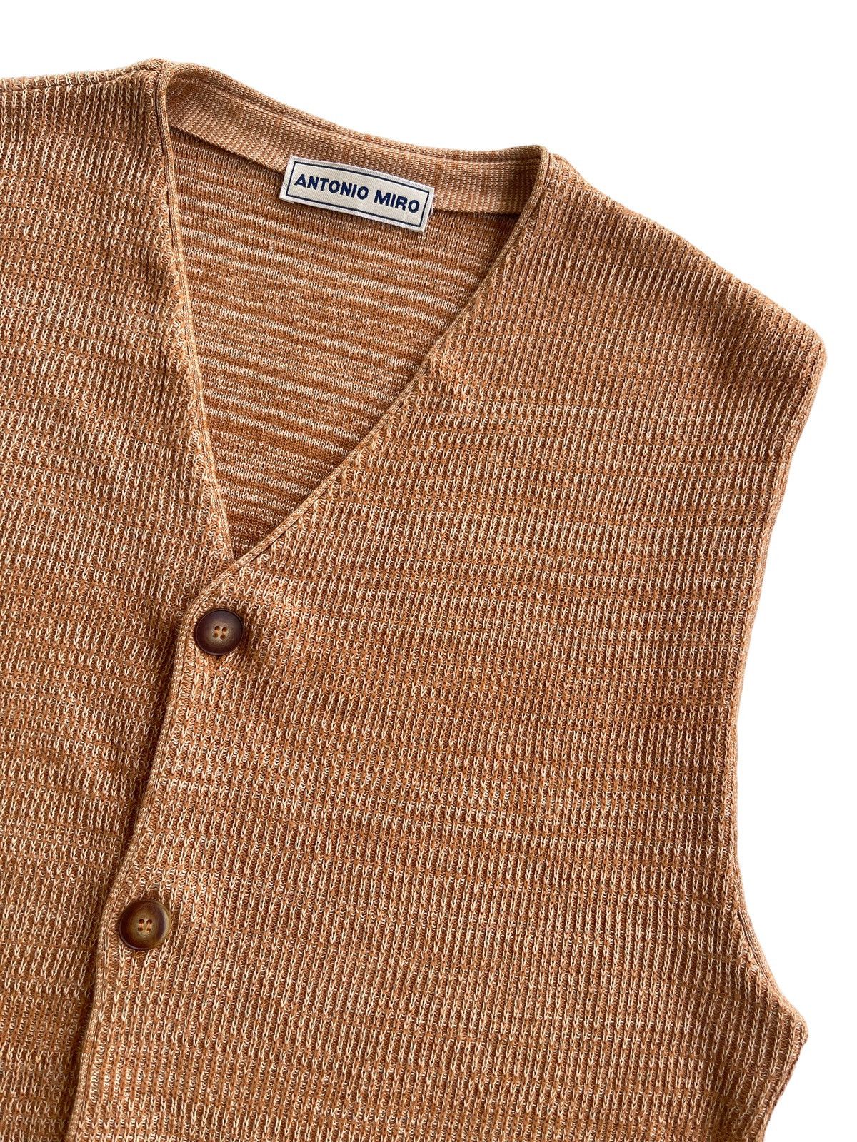 ANTONIO MIRO Antonio Miro Sleeveless Knit Vest Size US S / EU 44-46 / 1 - 5 Thumbnail