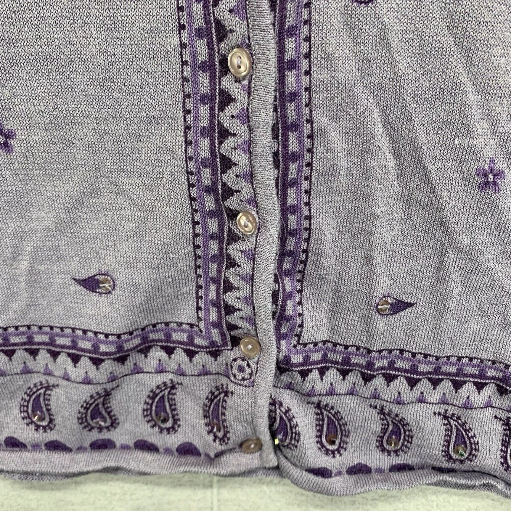Vintage VINTAGE Maggie McNaughton Women's Blouse 1X Knit Short Sleeve Purple Paisley Embellished Bohemian Art Casual Size XL / US 12-14 / IT 48-50 - 4 Thumbnail
