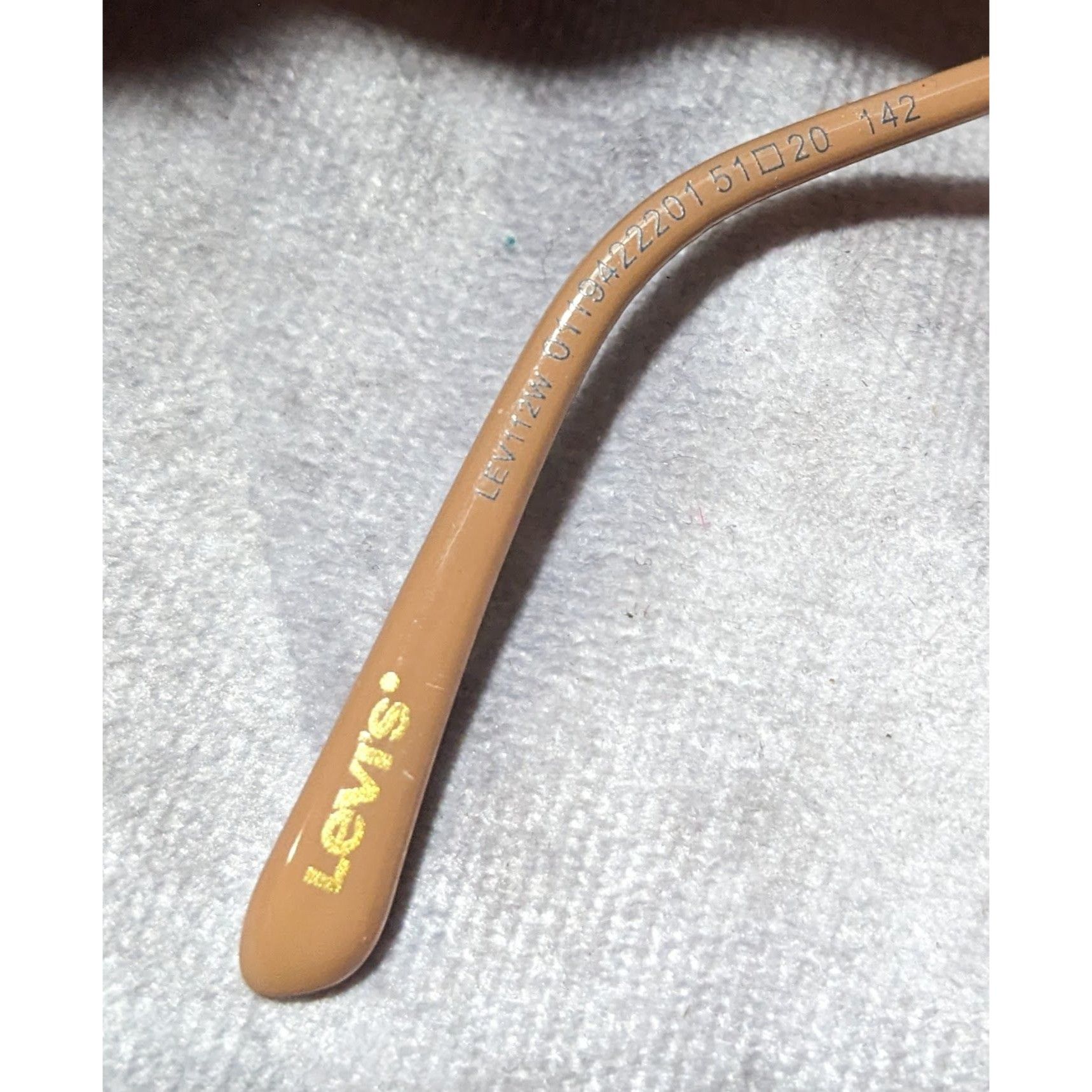 Levi's Levis Gold And Tan LEV112W Brown Lens Sunglasses Size ONE SIZE - 5 Thumbnail