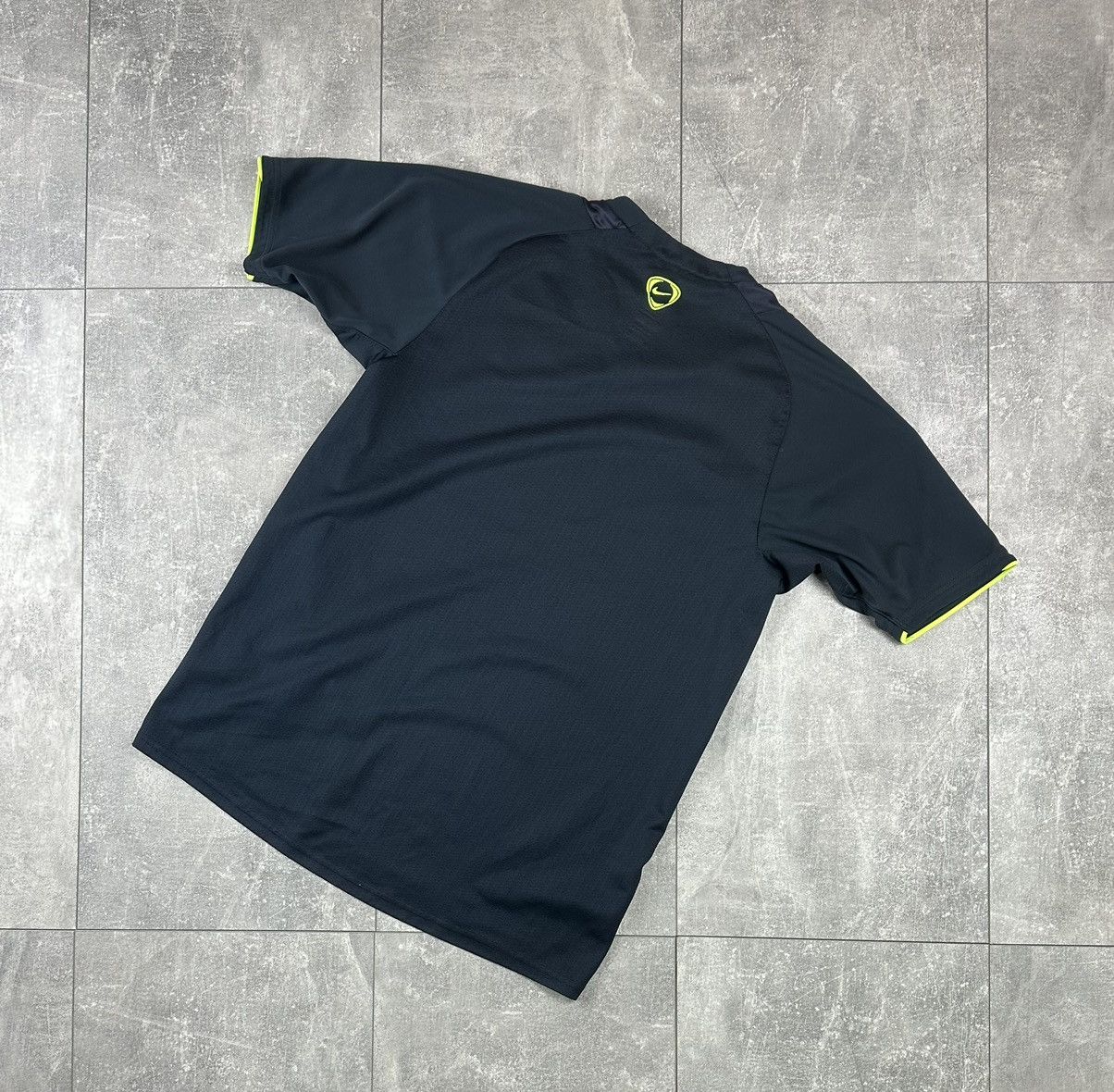 Nike Nike Barcelona FC Retro 2007/08 Training Soccer Jersey Size US S / EU 44-46 / 1 - 12 Thumbnail