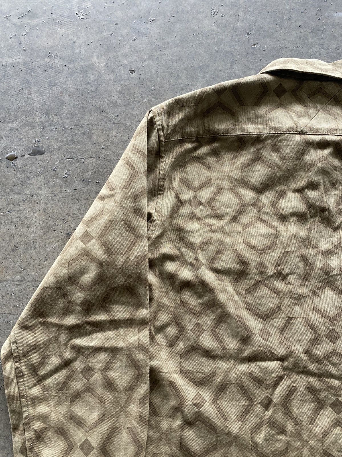 White Mountaineering White Mountaineering Pattern Shirt Size US M / EU 48-50 / 2 - 8 Thumbnail