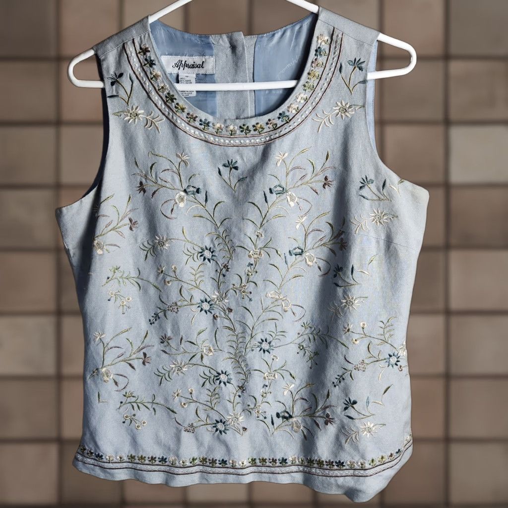 Vintage VINTAGE Appraisal Womens Vest 12 Light Blue Floral Embroidered Button-Back Size XL / US 12-14 / IT 48-50 - 1 Thumbnail