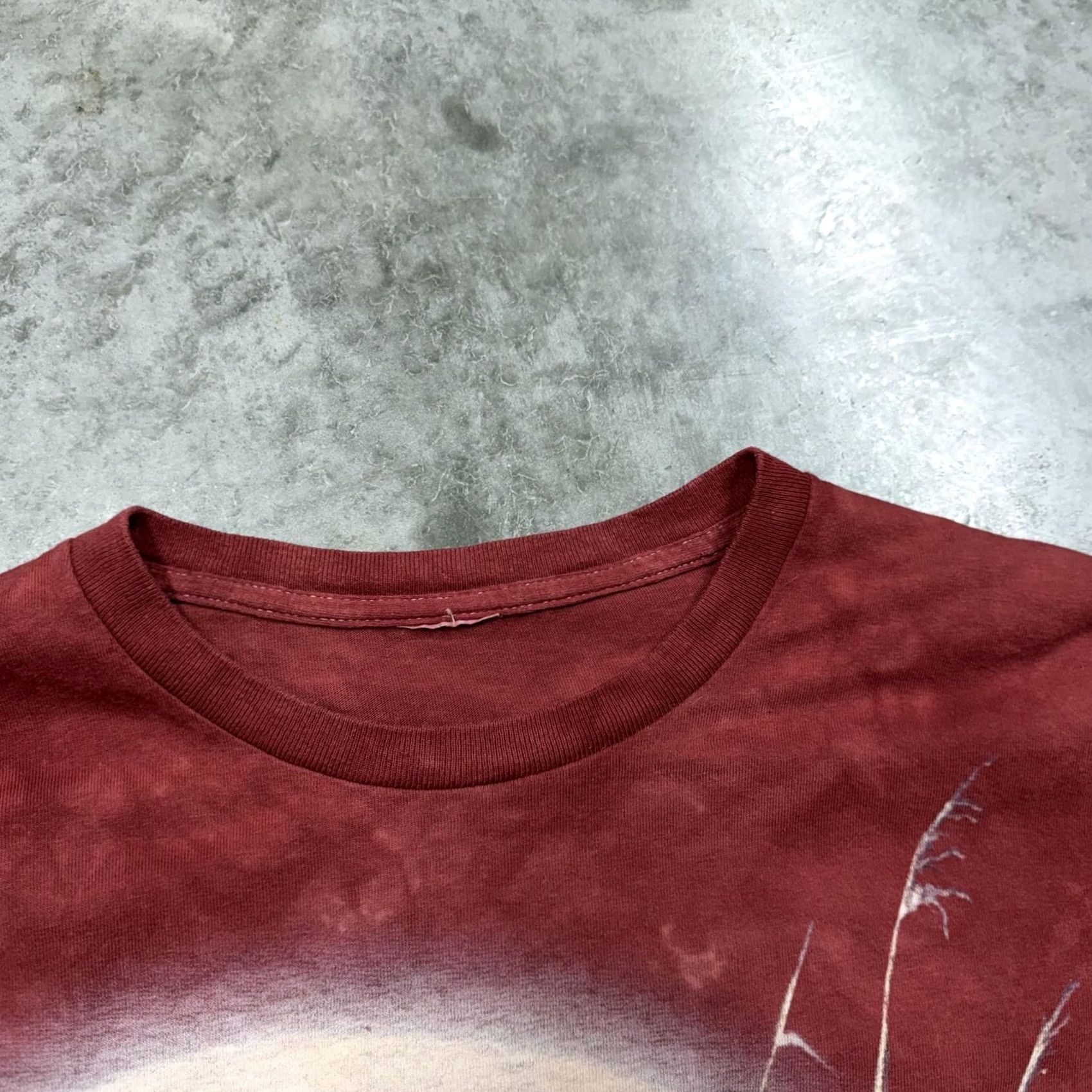 The Mountain VINTAGE The Mountain Shirt Mens 2XL Red Wolf Graphic Tee Tie Dye 2000s Wildlife Size US XXL / EU 58 / 5 - 5 Thumbnail