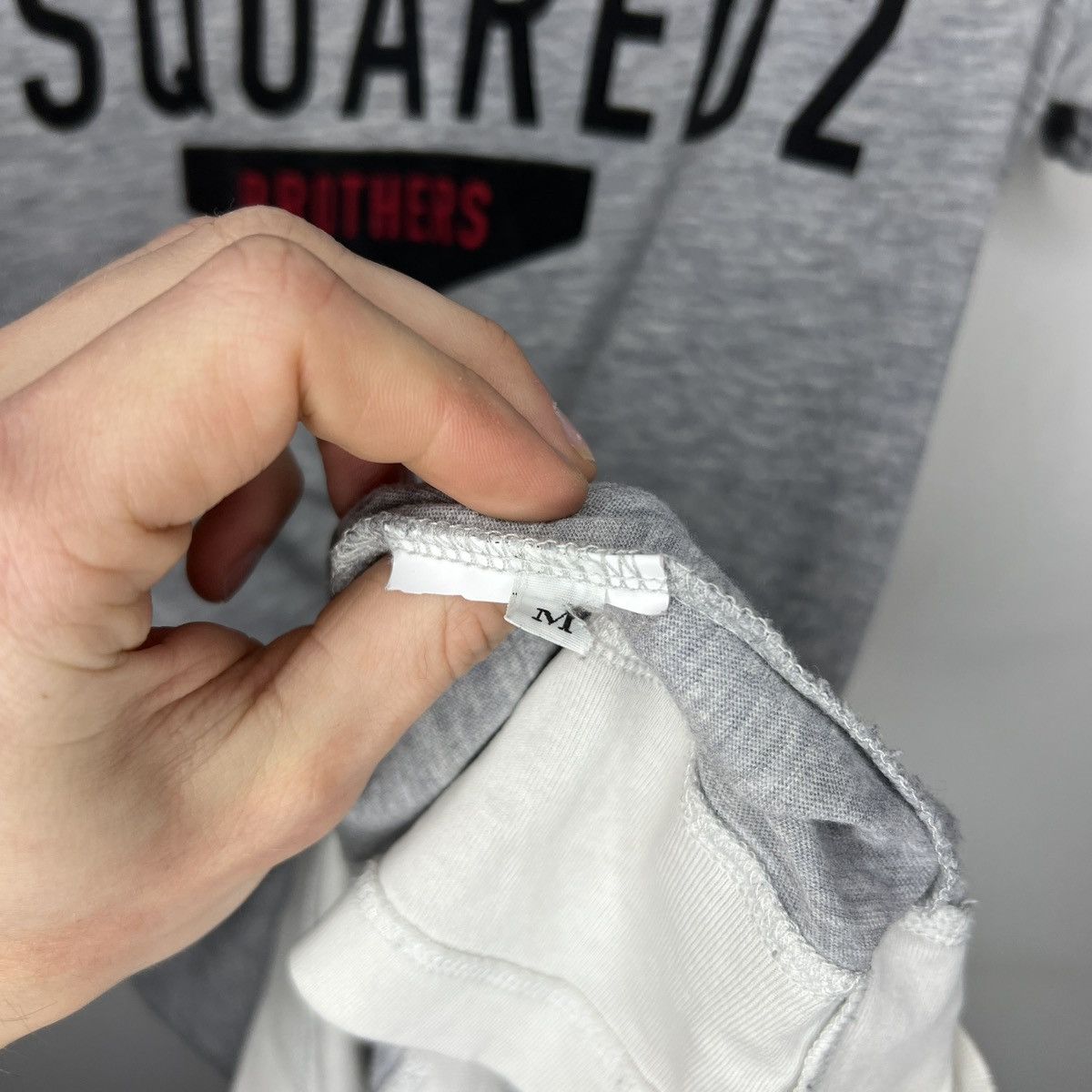 Dsquared2 Dsqured2 Dsquared Distressed Big logo T-shirt size M Size US M / EU 48-50 / 2 - 6 Thumbnail