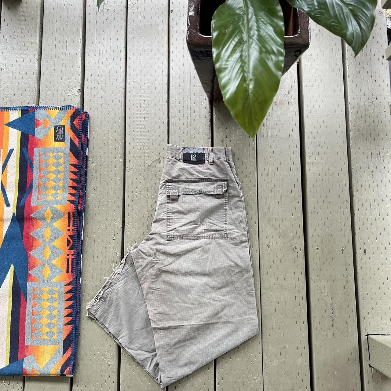 Levi's × Vintage Levis L2 Vintage Baggy Light Green Cargo pants Size US 32 / EU 48 - 2 Thumbnail
