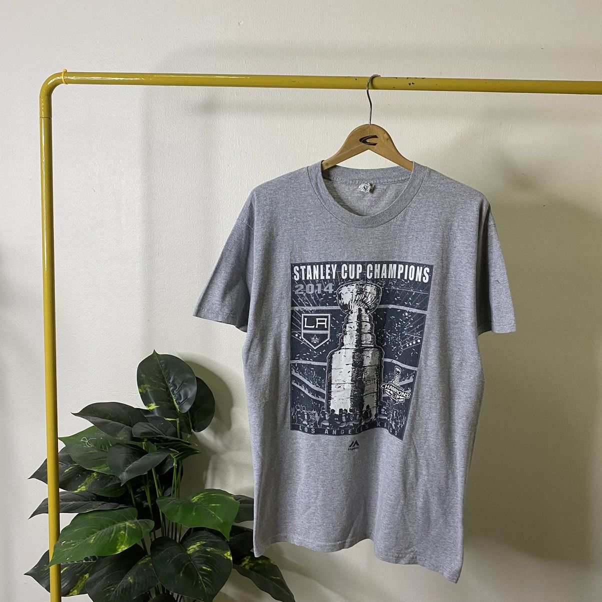 NHL Vintage 2014 LA Kings NHL Stanley Cup Champions T Shirt Size US L / EU 52-54 / 3 - 1 Thumbnail