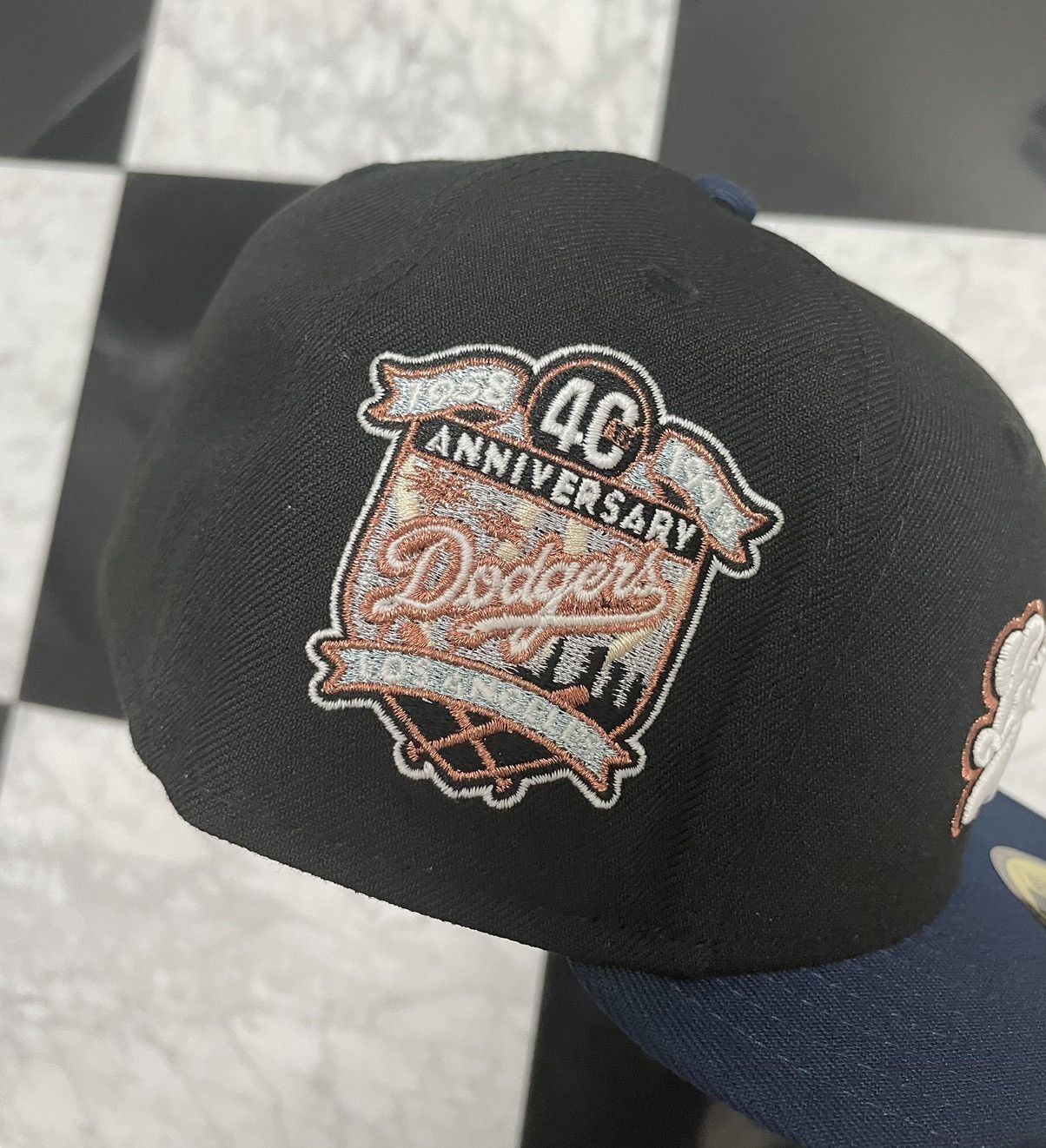 New Era 🔥 Exclusive Glow in the dark Dodgers fitted 7 Size ONE SIZE - 3 Thumbnail