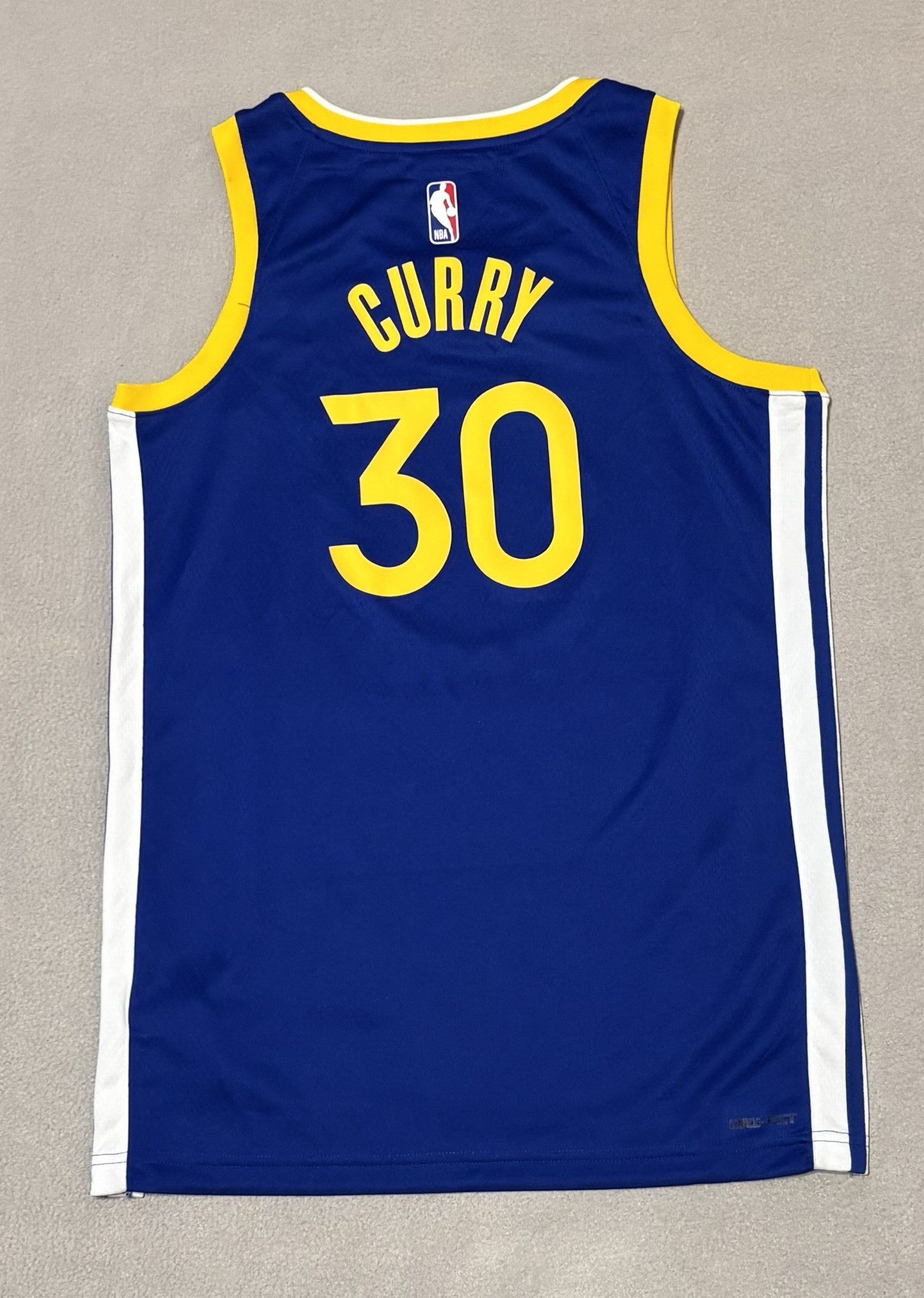 Nike Golden State Warriors 2022/2023 Curry #30 Nike Icon Edition Size US S / EU 44-46 / 1 - 11 Thumbnail