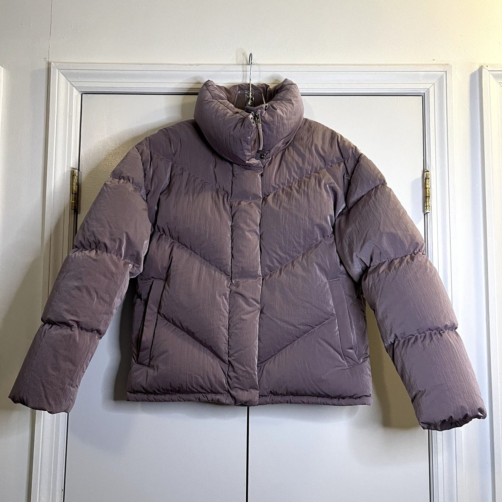 Aritzia Aritzia Wilfred The Cloud Puff puffer jacket coat purple Size XS / US 0-2 / IT 36-38 - 3 Thumbnail