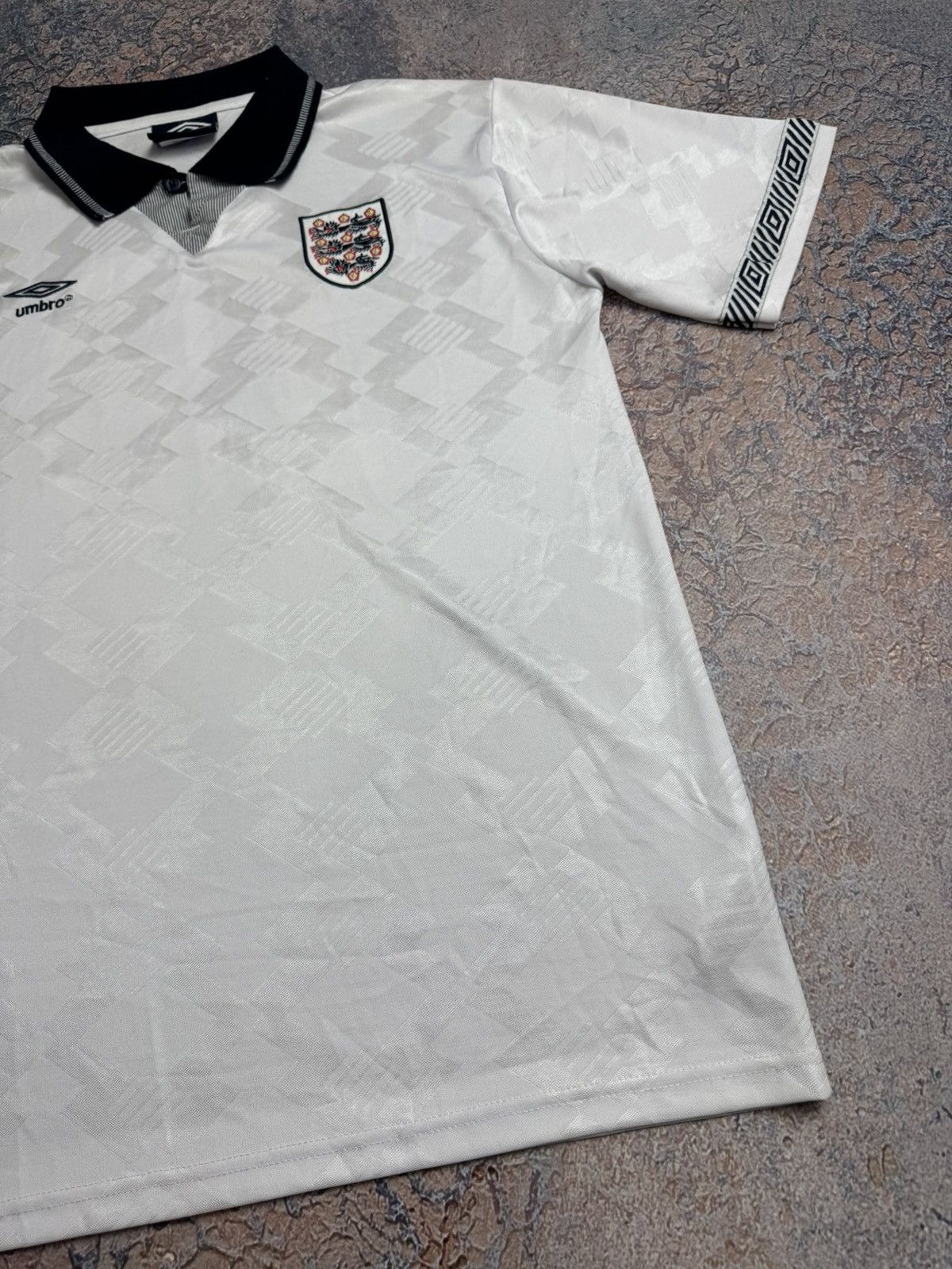Vintage Vintage England Score draw 1990/92 #19 Soccer jersey Size US L / EU 52-54 / 3 - 4 Thumbnail