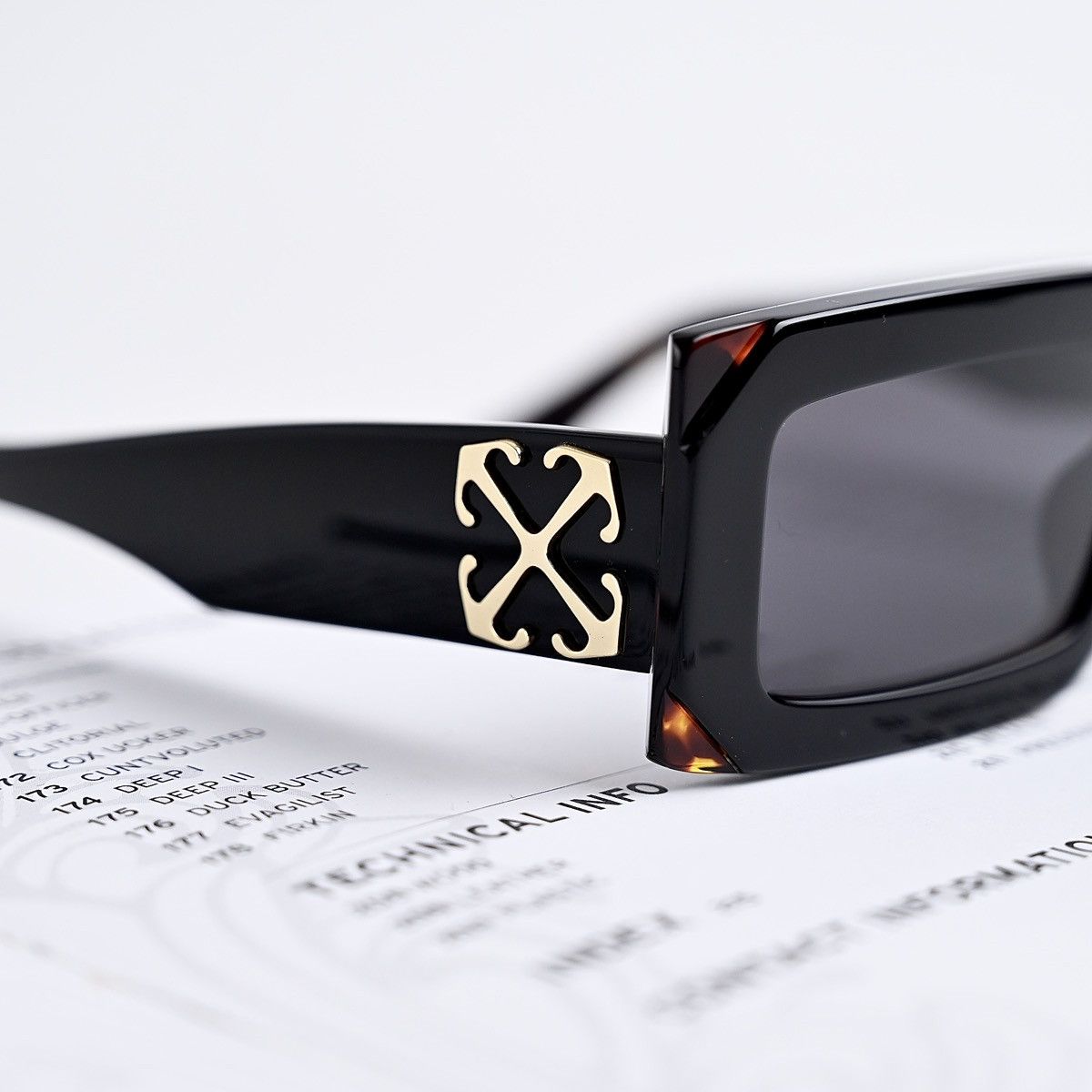 Off-White OFF WHITE LAUREL SUNGLASSES Size ONE SIZE - 10 Thumbnail