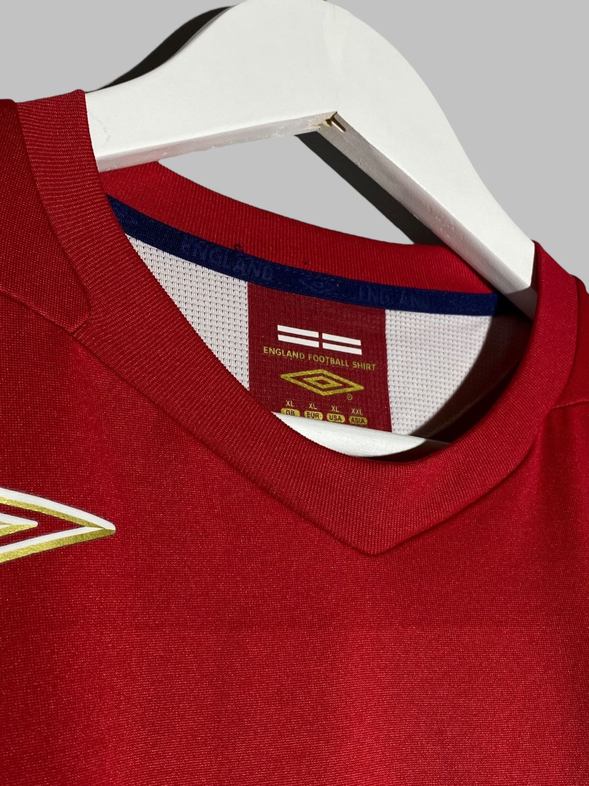 Umbro Umbro #4 Gerrard England 2006 Away Football Shirt Jersey Size US XL / EU 56 / 4 - 12 Thumbnail