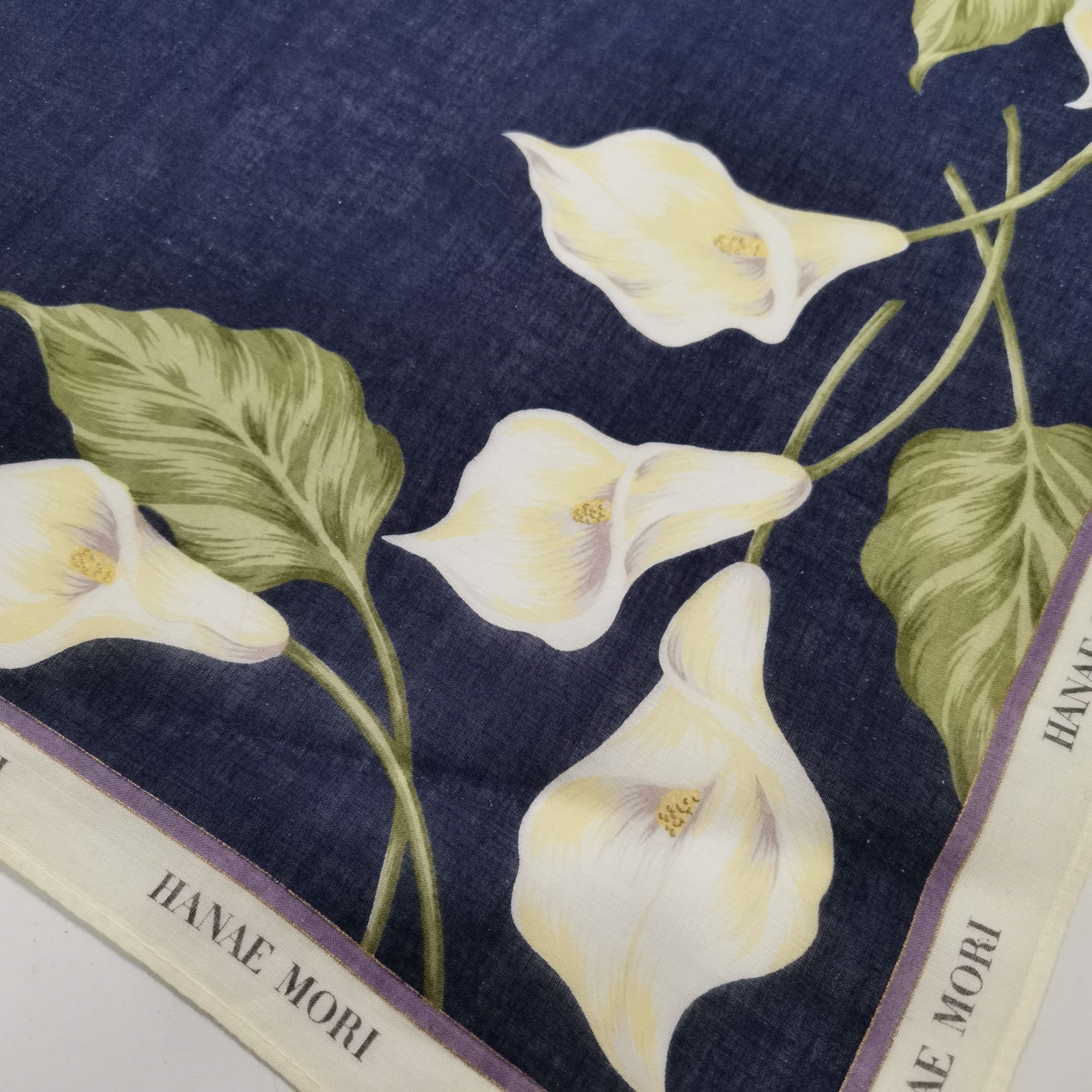 Hanae Mori HANAE MORI BANDANA/ SCARF/ HANDKERCHIEF Size ONE SIZE - 7 Thumbnail