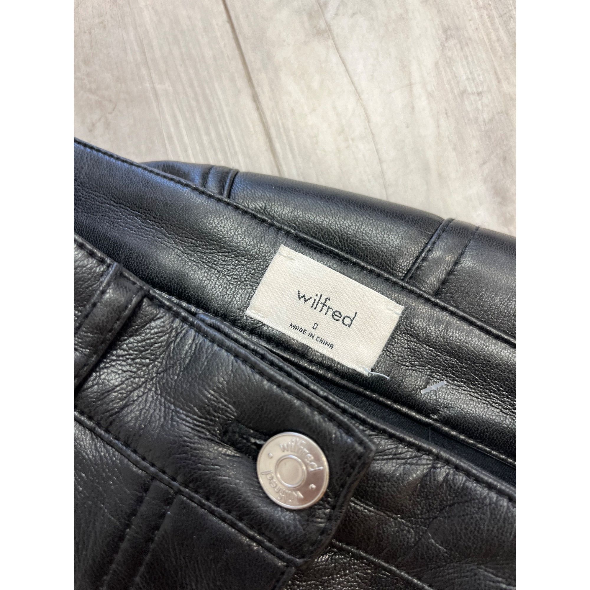 Aritzia 0 - Wilfred Aritzia Leather Pants Size 25" / US 0 / IT 36 - 3 Thumbnail