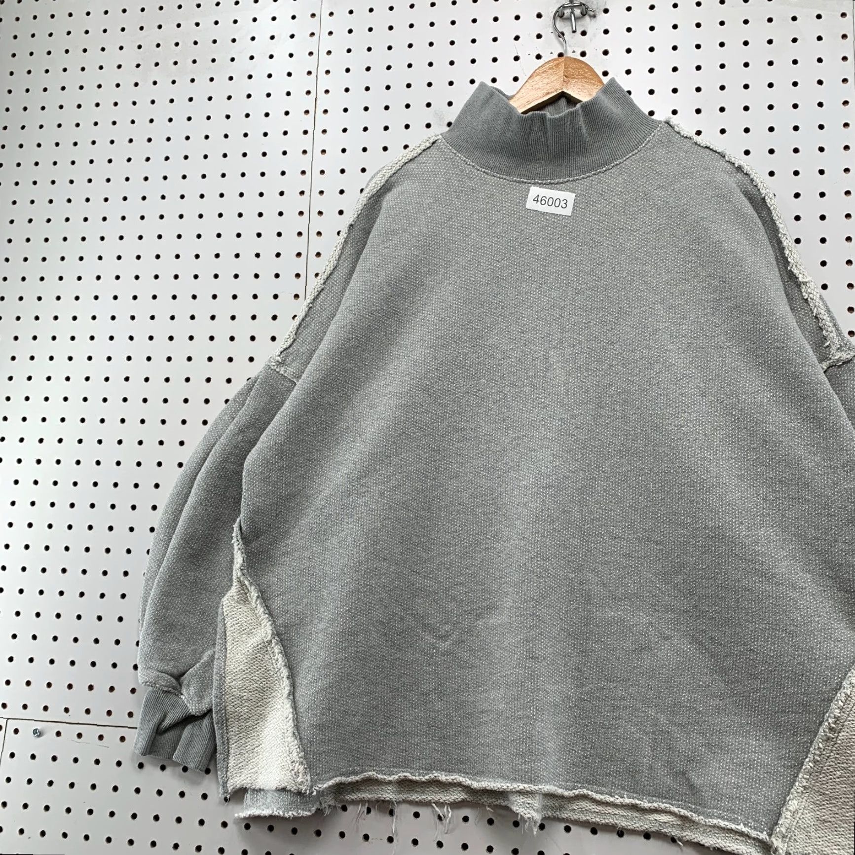 Vintage We The Free Wonderful Sweatshirt Womens Large Gray Oversized Bohemian Boho Size L / US 10 / IT 46 - 3 Thumbnail