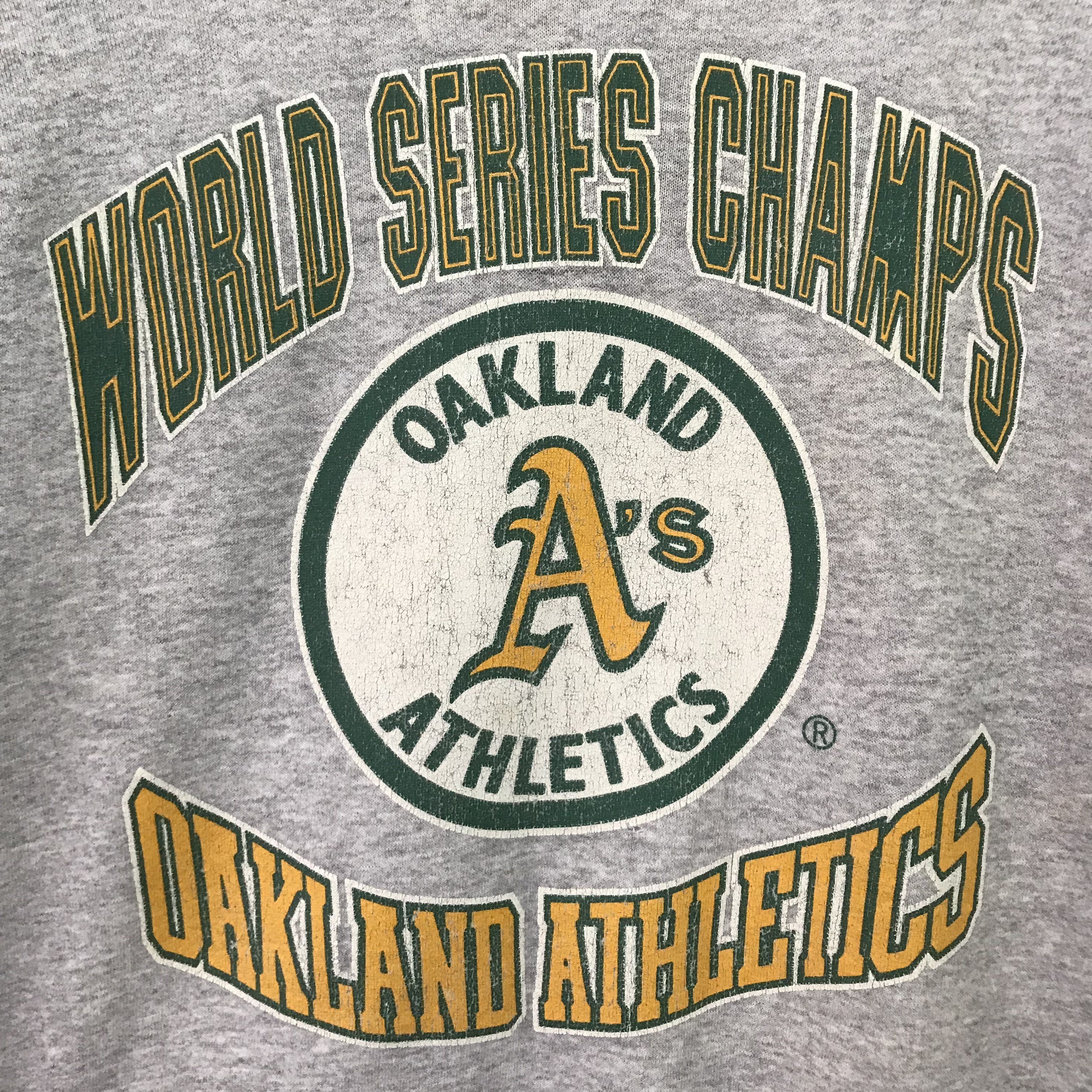 Vintage Vintage 90s Distressed Oakland Athletics Grey - 638 Size US M / EU 48-50 / 2 - 7 Thumbnail