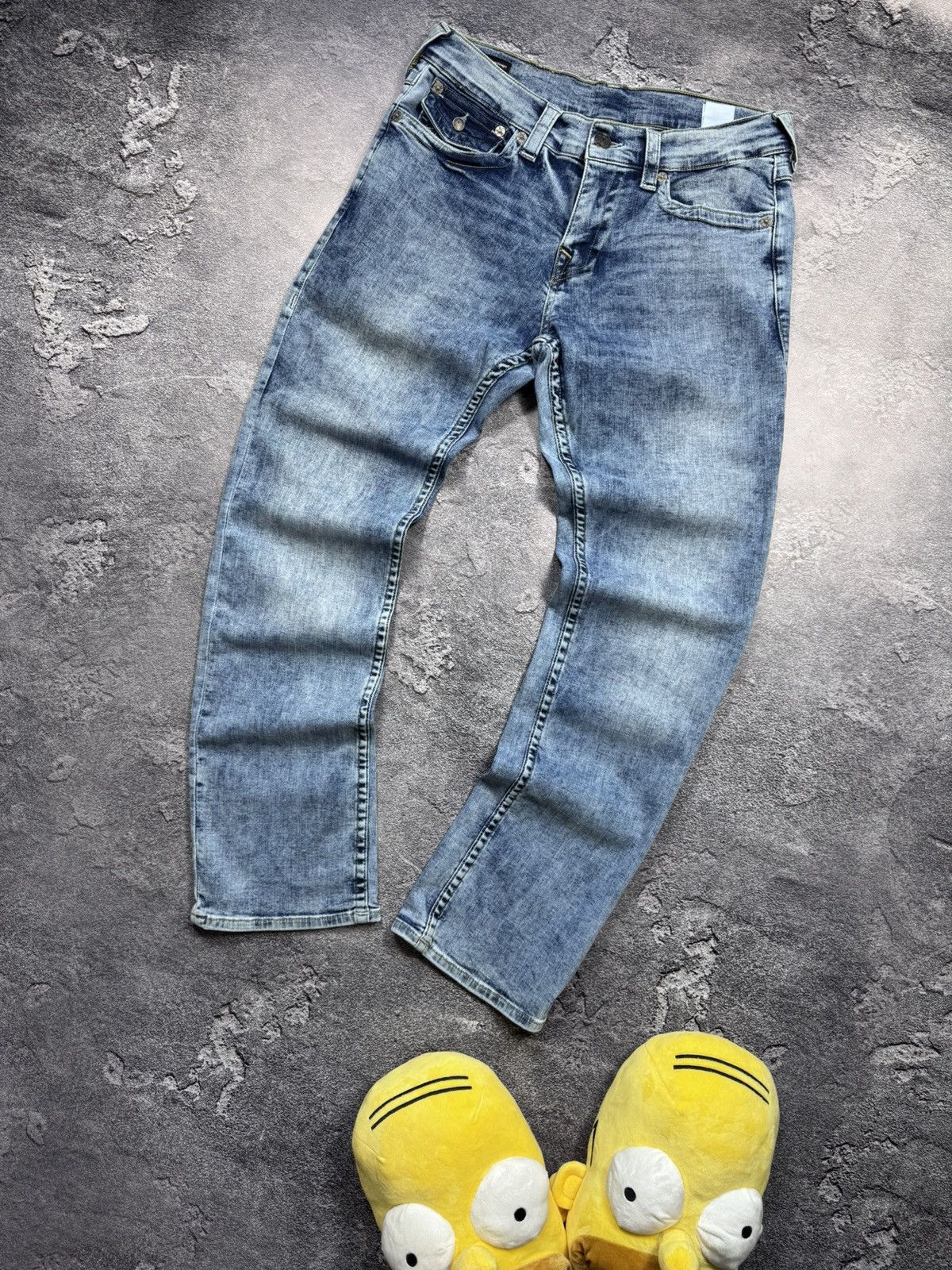 True Religion True Religion "Ricky" Relaxed Straight Jeans Size US 32 / EU 48 - 1 Thumbnail