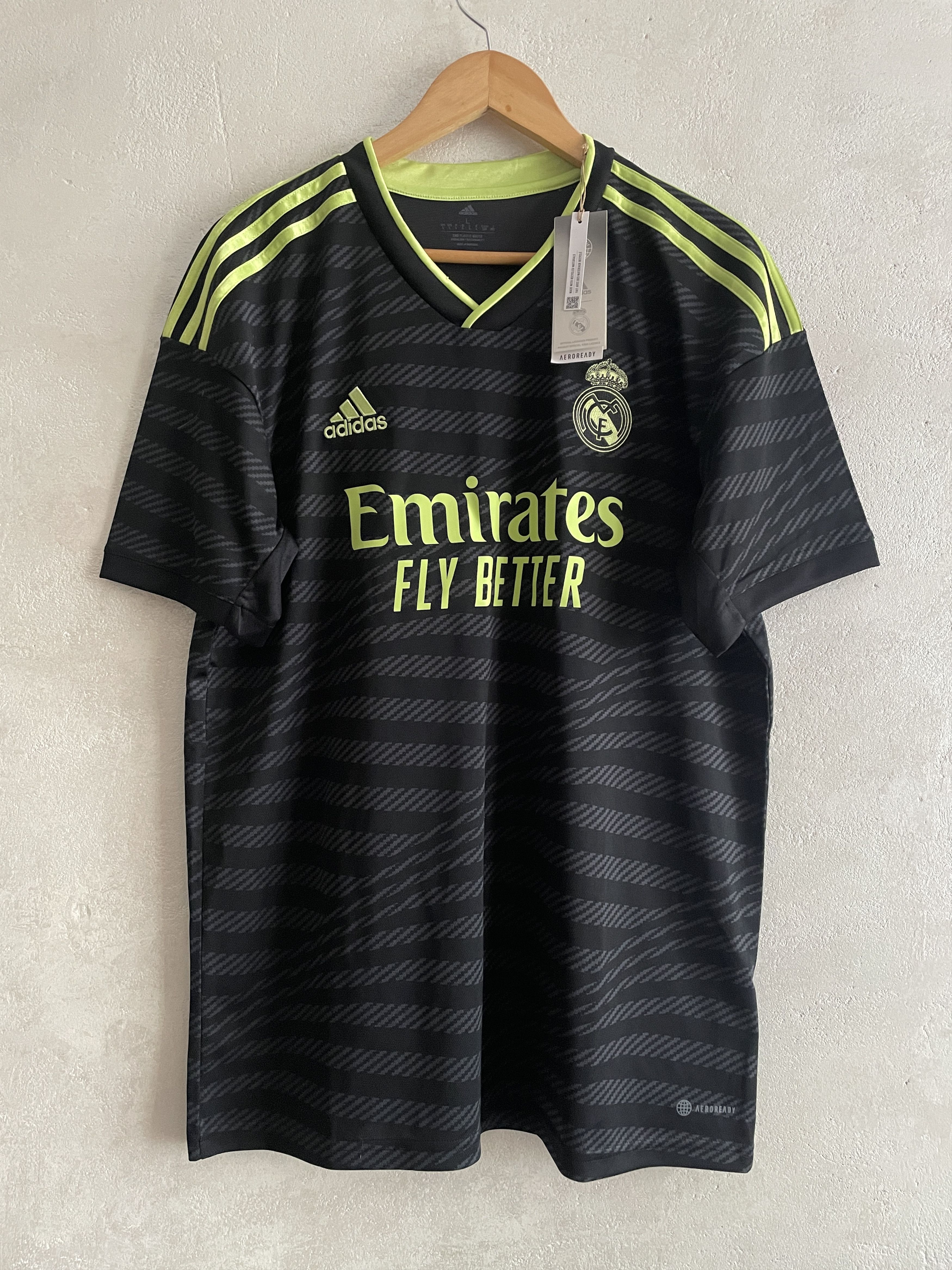 Adidas Real Madrid Third 2022 2023 Kit Football Shirt Jersey Size US L / EU 52-54 / 3 - 2 Thumbnail