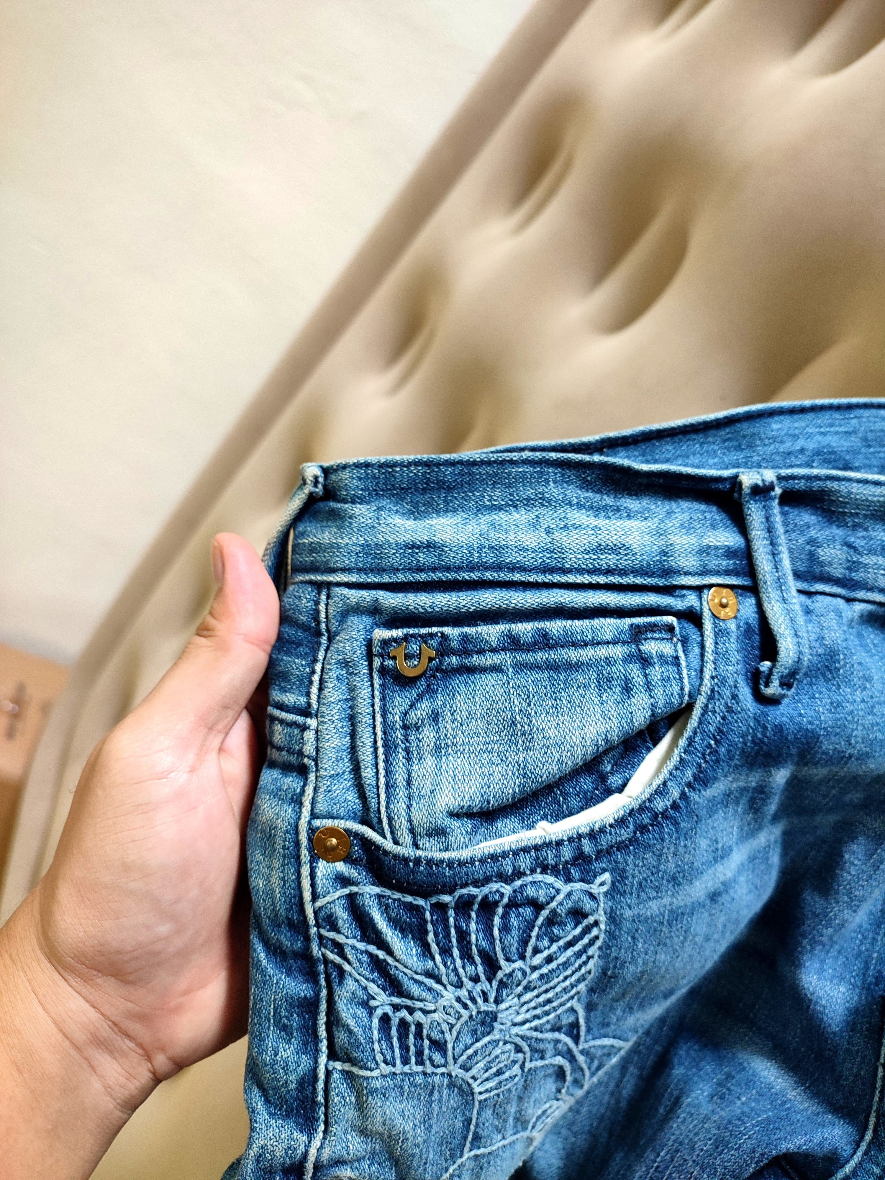 True Religion Vintage True Religion Embroidery Jeans Size US 34 / EU 50 - 4 Thumbnail