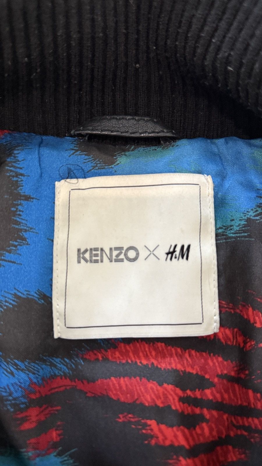 H&M × Kenzo KENZO x H&M Reversible Bomber Jacket – Jungle Tiger – Size L Size US L / EU 52-54 / 3 - 7 Thumbnail
