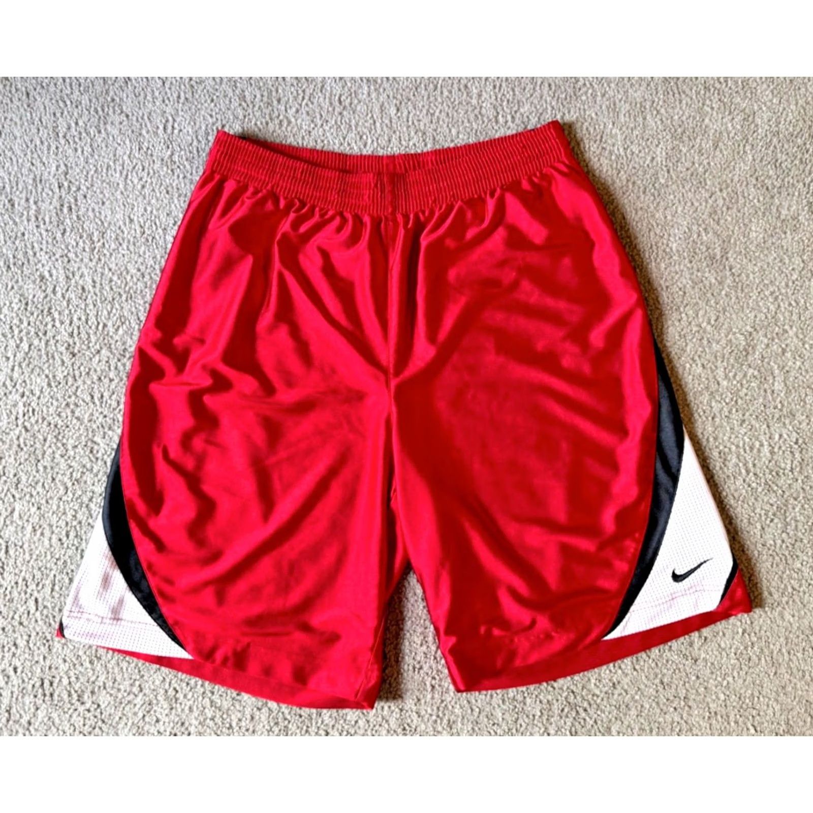 Nike Item Specifications: Brand: Nike Size US 36 / EU 52 - 2 Thumbnail