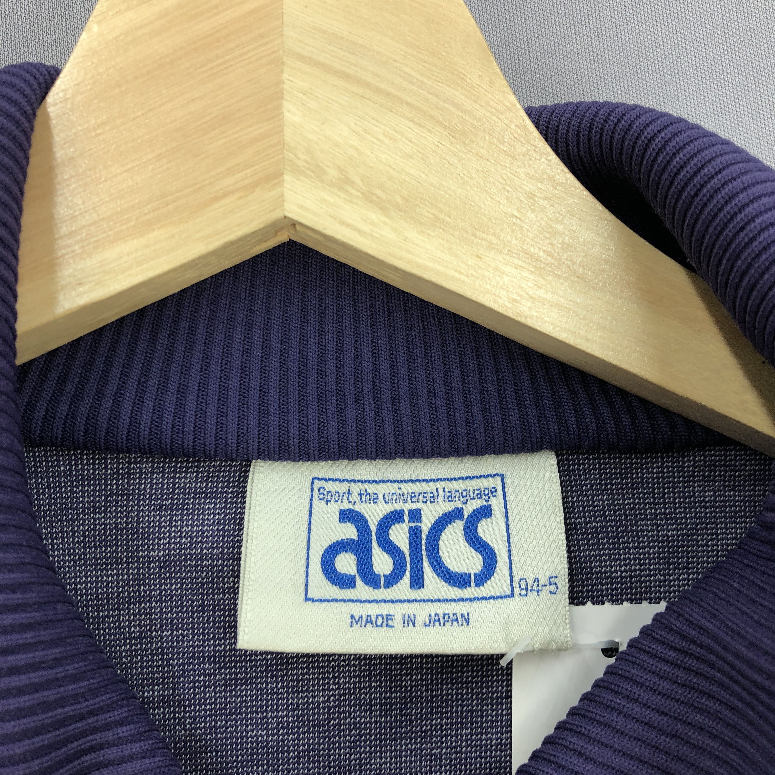 Asics Vintage Asics Sweater Vintage Asics Sweater Tracks Top Size US M / EU 48-50 / 2 - 4 Thumbnail