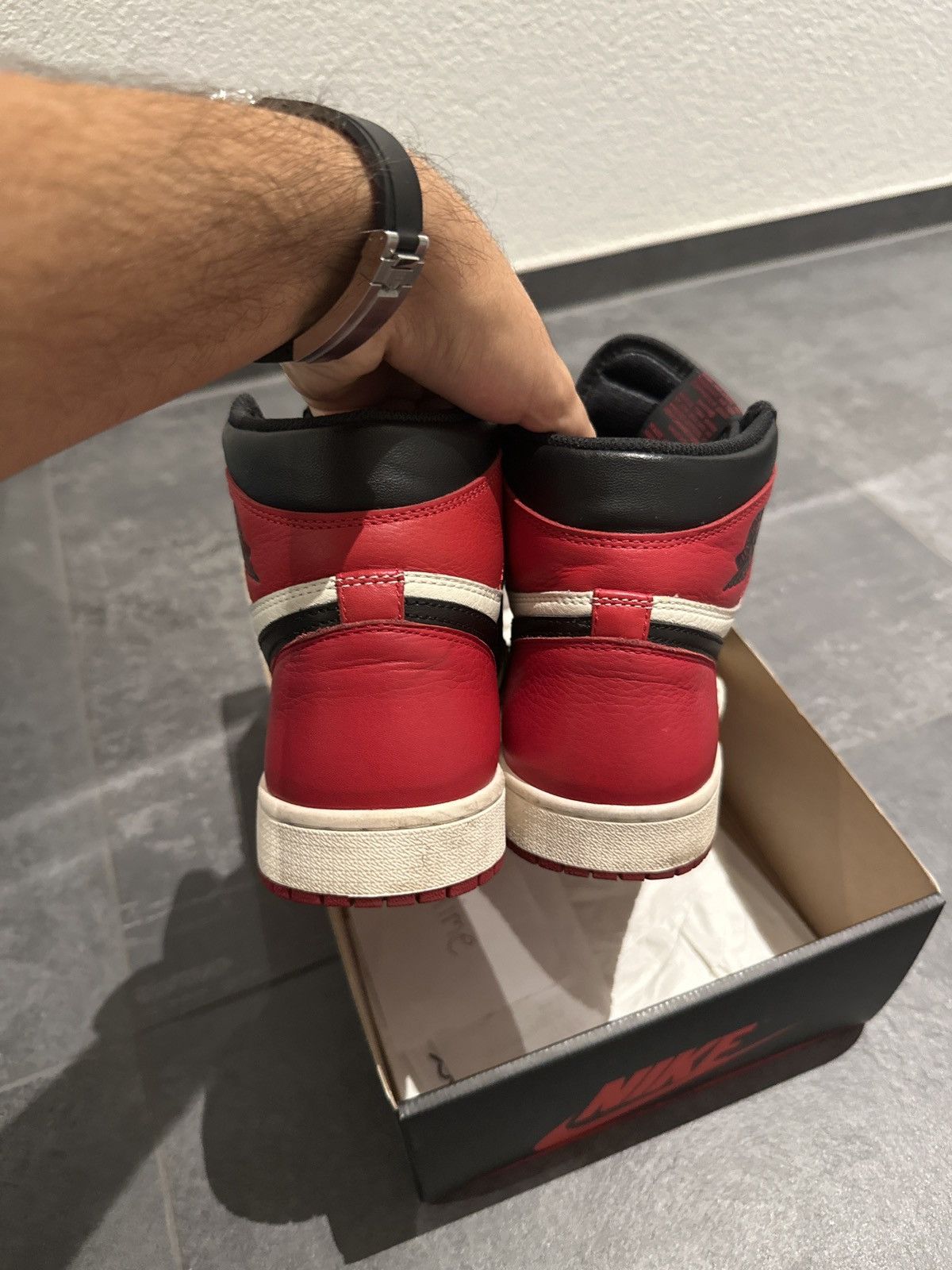 Jordan Brand Jordan 1 Black toe Size US 9 / EU 42 - 11 Thumbnail