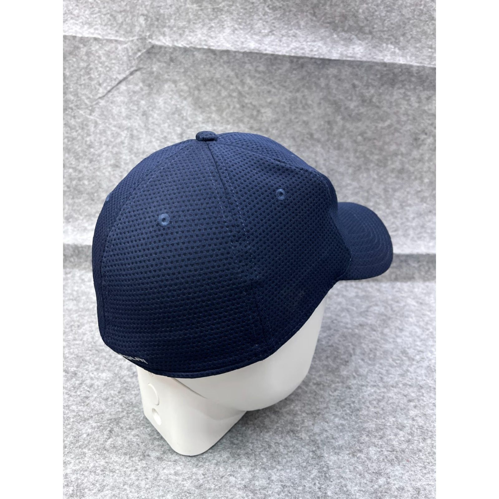 Under Armour Under Armour Hat Cap Fitted Adult Large Blue 100% Polyester Run Hike Gym Baseball Cap Unisex Adults Adjustable Lightweight Velcro Strap Sports Outdoor Size ONE SIZE - 7 Thumbnail