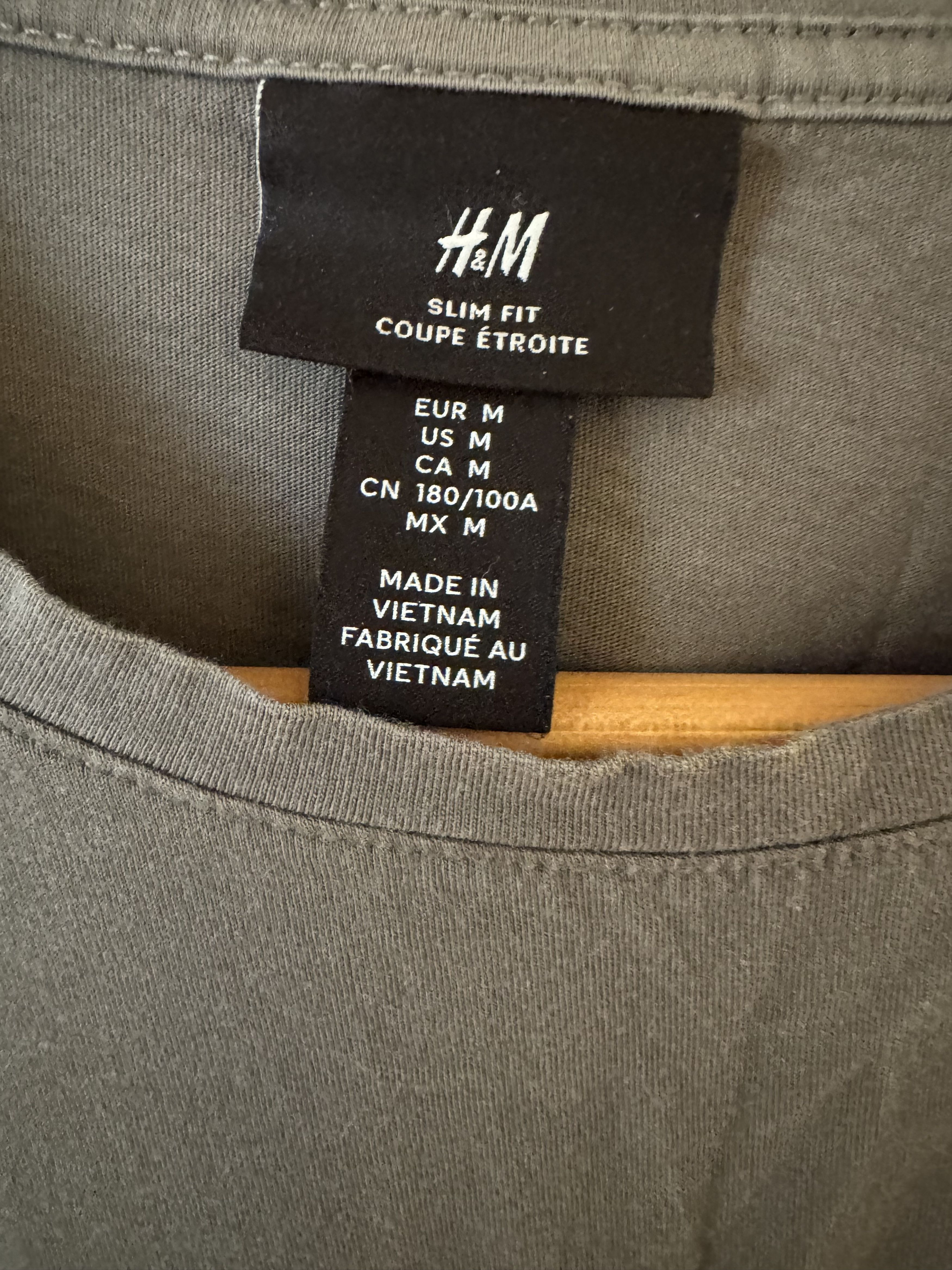 H&M H & M Short Sleeve T-Shirt Size US M / EU 48-50 / 2 - 2 Thumbnail