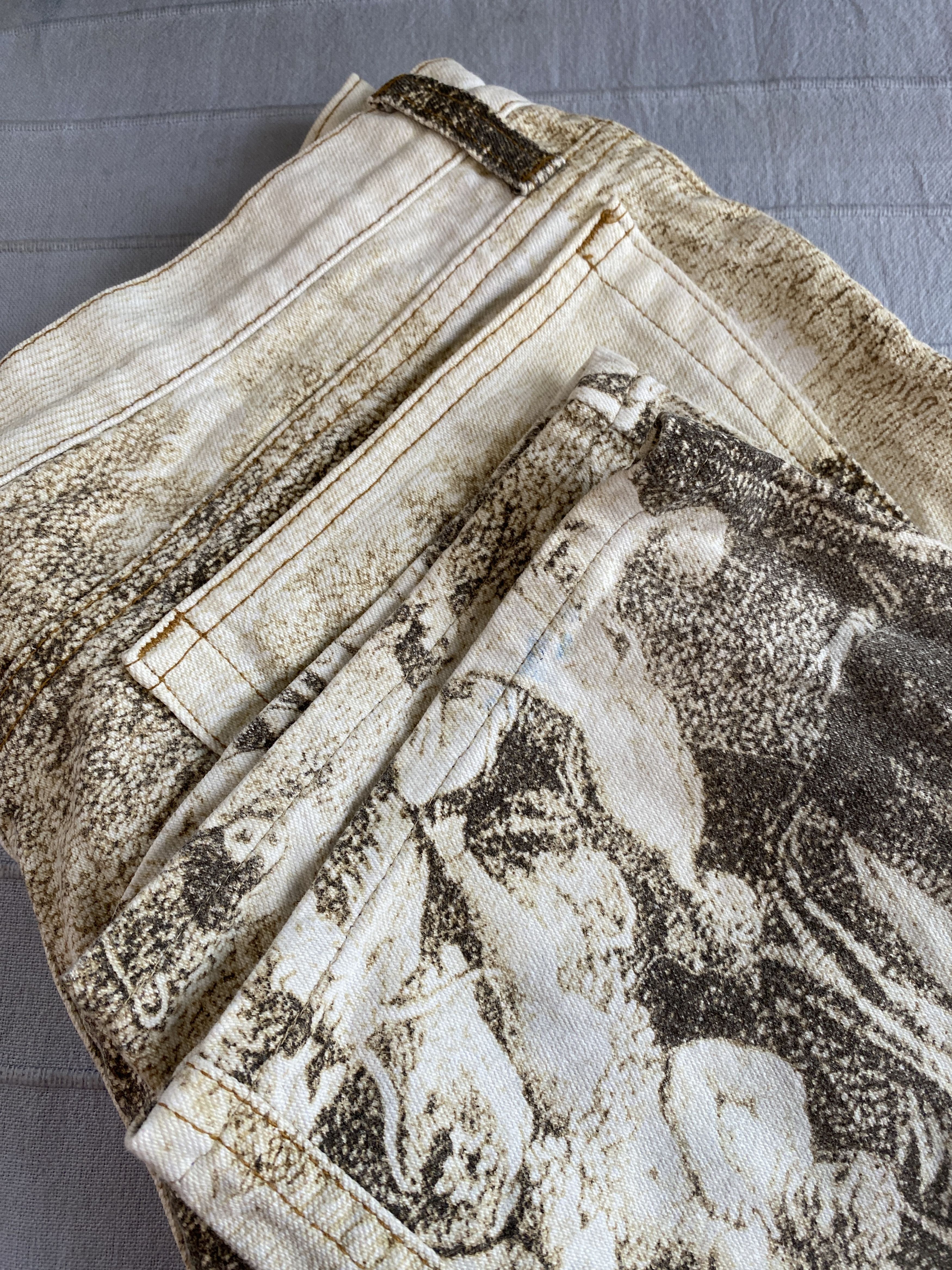 Roberto Cavalli Roberto Cavalli Renaissance print 90s pants vintage Size US 30 / EU 46 - 8 Thumbnail