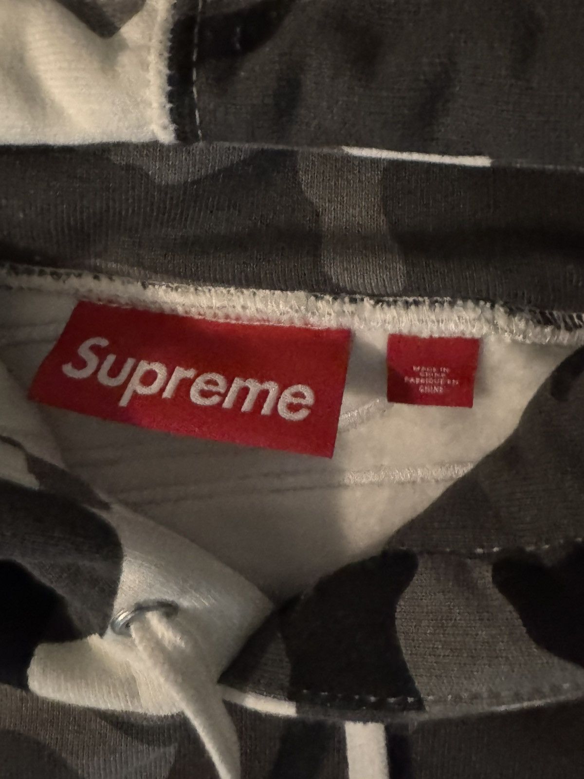 Supreme Supreme Satin Logo Hooded Sweatshirt Size US M / EU 48-50 / 2 - 6 Thumbnail