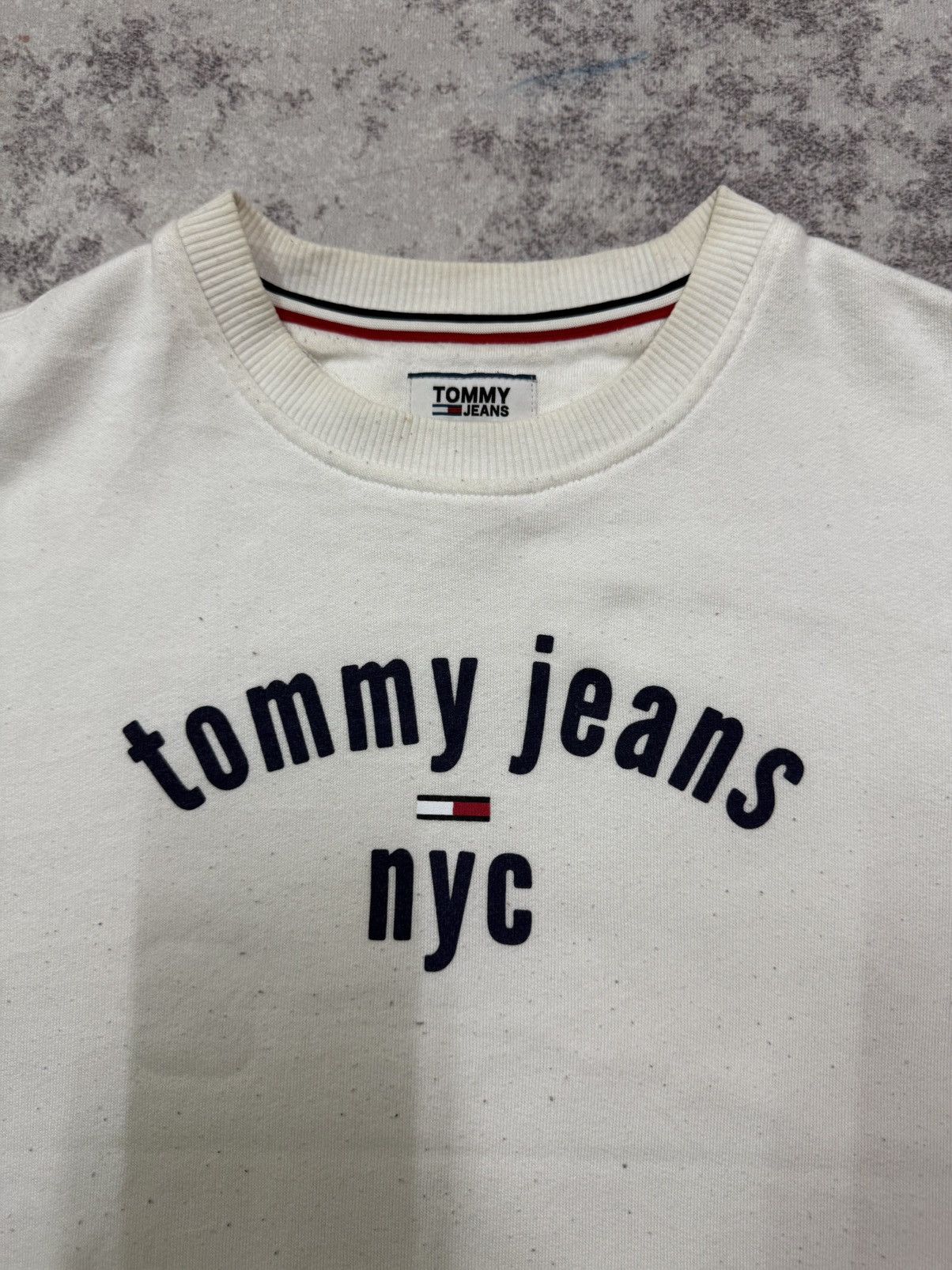 Tommy Hilfiger Tommy Hilfiger New York City Biglogo Sweatshirt Size S / US 4 / IT 40 - 4 Thumbnail