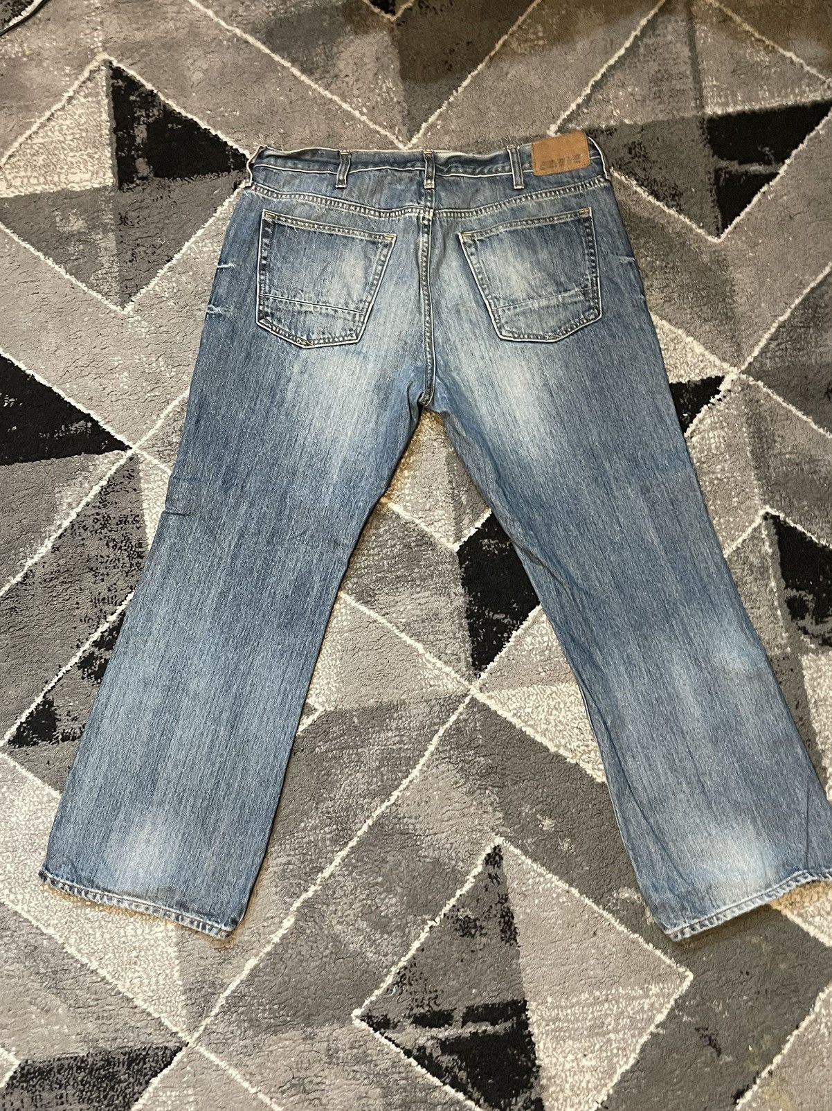 Old Navy Old navy jeans Size US 38 / EU 54 - 2 Thumbnail