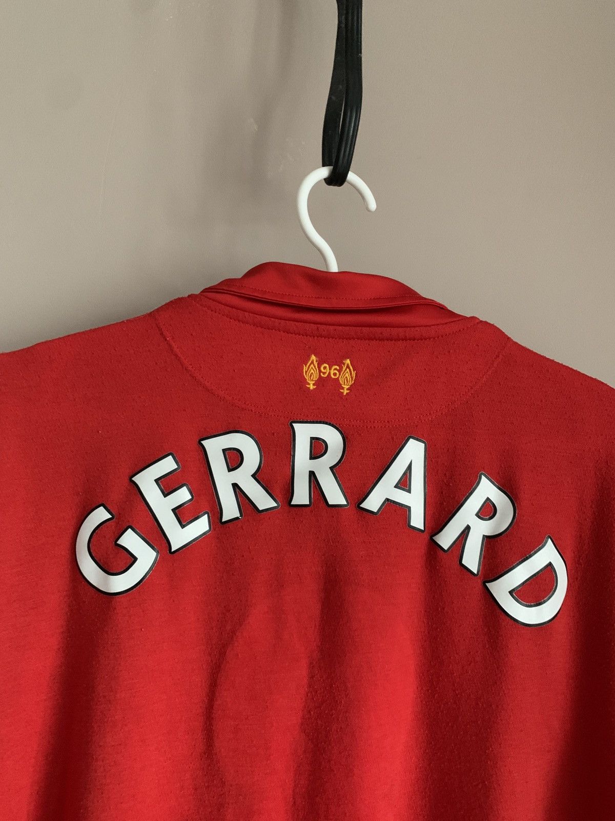 Warrior Liverpool FC 2012 2013 home Gerrard soccer football jersey Size US XL / EU 56 / 4 - 6 Thumbnail