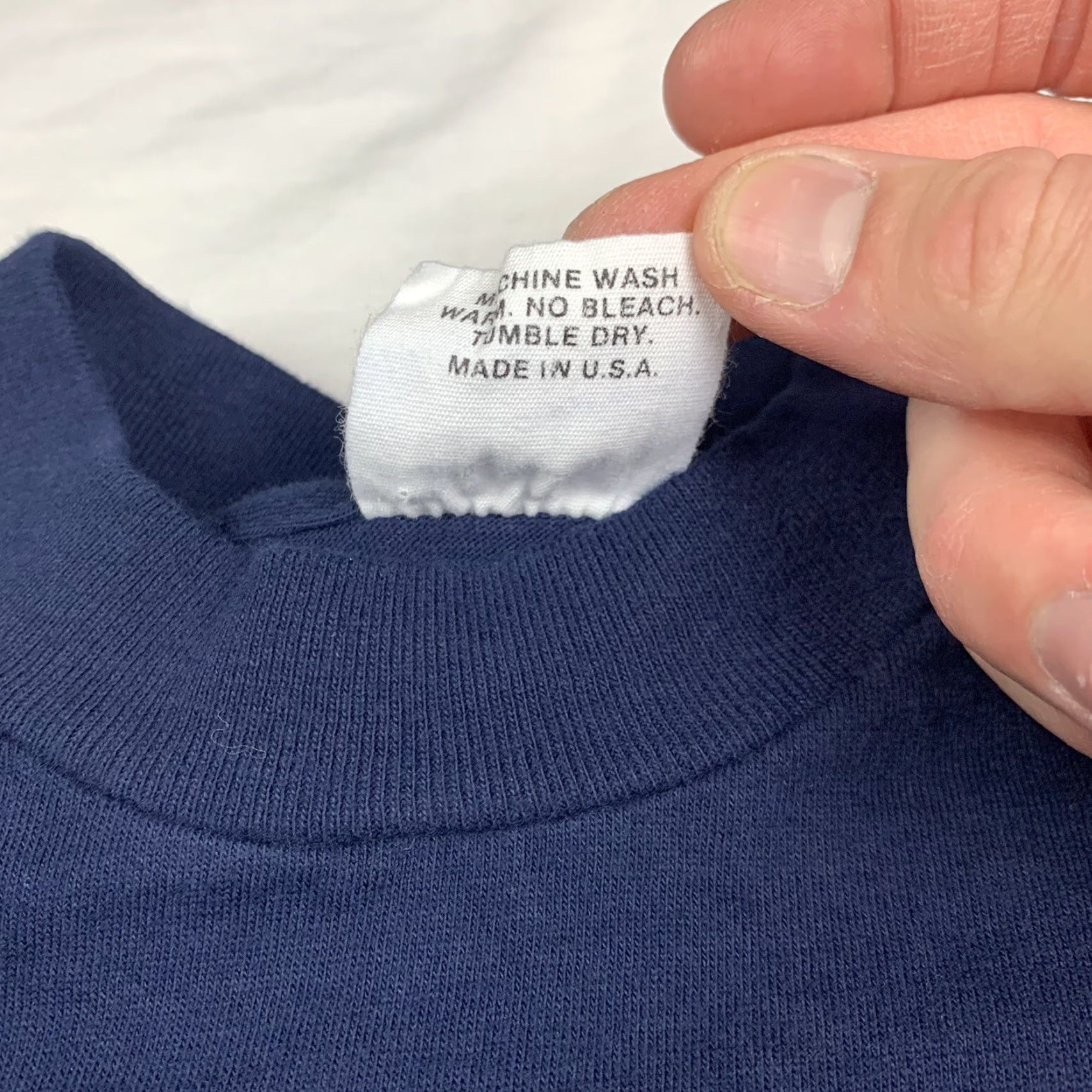 Vintage VINTAGE Hilton Head Island T Shirt Adult Large Blue 90s The Cotton Exchange Mens Regular Crew Neck Short Sleeve Size US L / EU 52-54 / 3 - 5 Thumbnail