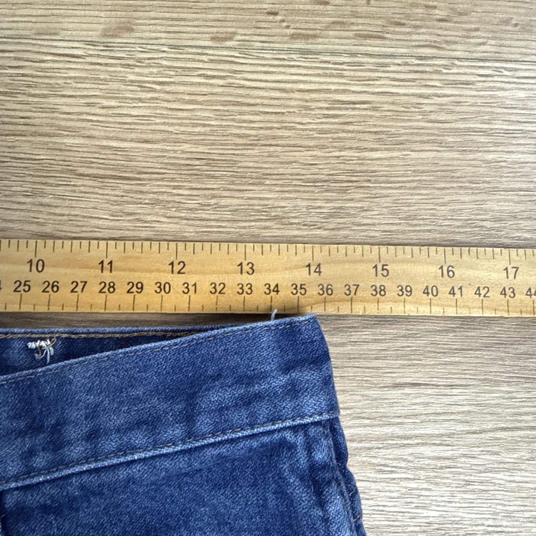 Wrangler **Vintage Wrangler 936 Blue Denim Jeans Cowboy Men's 29x32** User: Vintage Wrangler 936 Blue Denim Jeans Cowboy Cut Western Men's 29x32 Size US 29 - 4 Thumbnail
