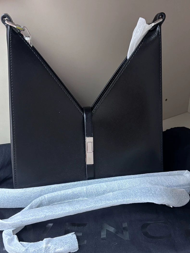 Givenchy Givenchy Cut-Out Silver Detail G-Shaped Cube Chain Smooth Size ONE SIZE - 1 Thumbnail