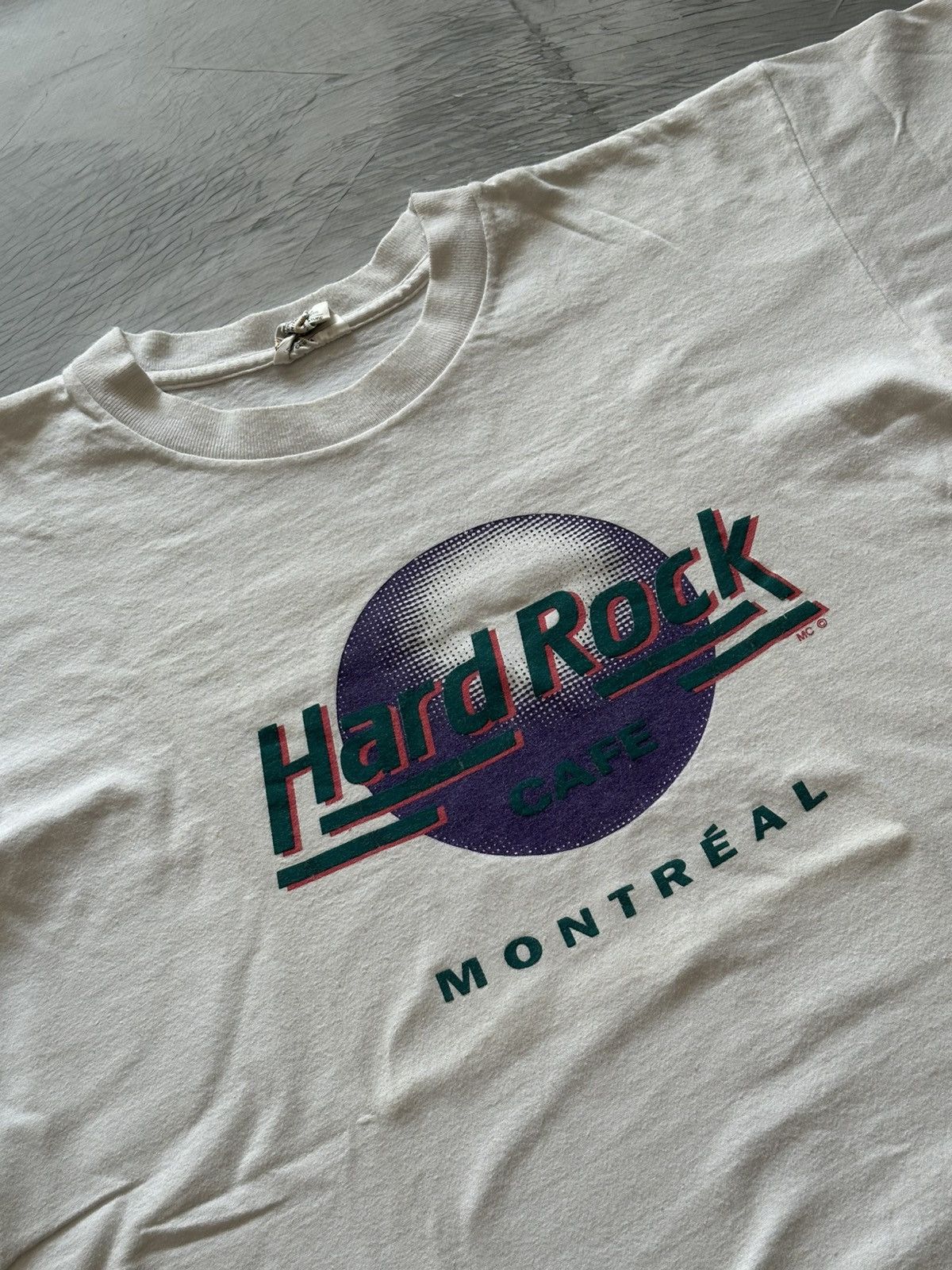 Hard Rock Cafe × Vintage 🔥Vintage Hard Rock Cafe Montreal Tee Rare Size US L / EU 52-54 / 3 - 2 Thumbnail