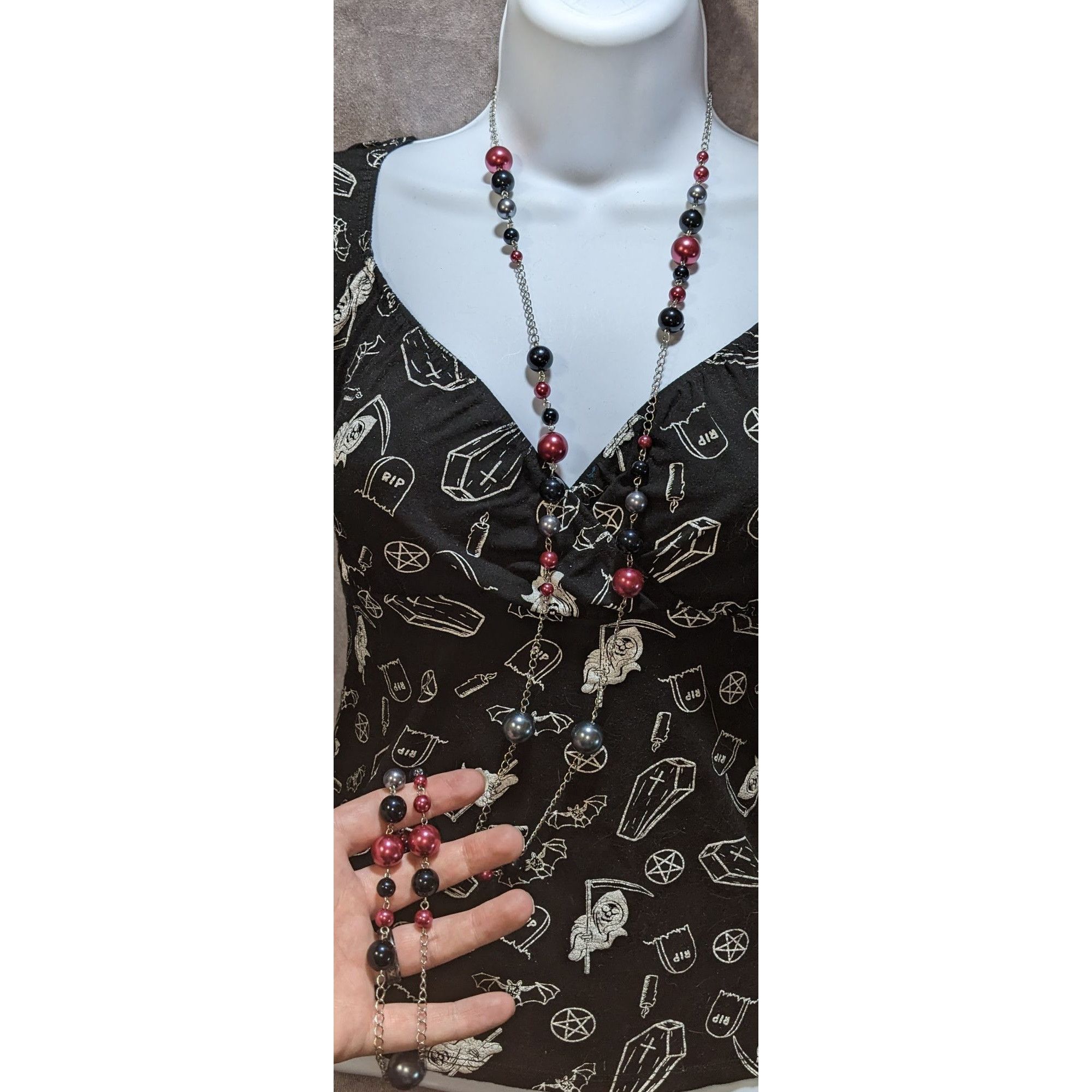 Other Gothic Black And Red Faux Pearl Long Necklace Size ONE SIZE - 3 Thumbnail