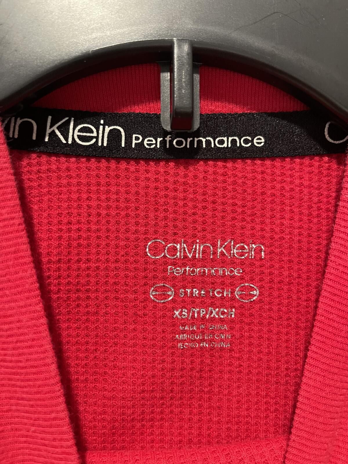 Calvin Klein Calvin Klein Performance Red Long Sleeve Stretch Top XS Size XS / US 0-2 / IT 36-38 - 2 Thumbnail