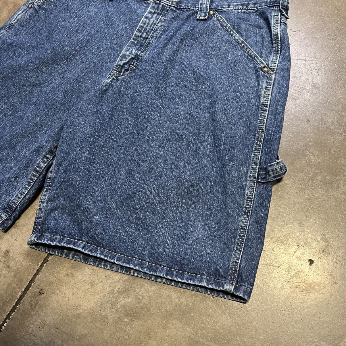 Lee × Vintage Vintage Lee Dungarees Baggy Denim Shorts Skater Wide Leg Y2K Size US 36 / EU 52 - 8 Thumbnail