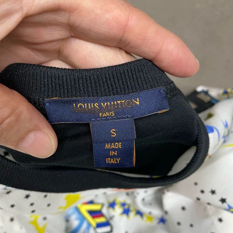 Louis Vuitton Louis Vuitton Black and white planet colorful printed shor Size US S / EU 44-46 / 1 - 5 Thumbnail