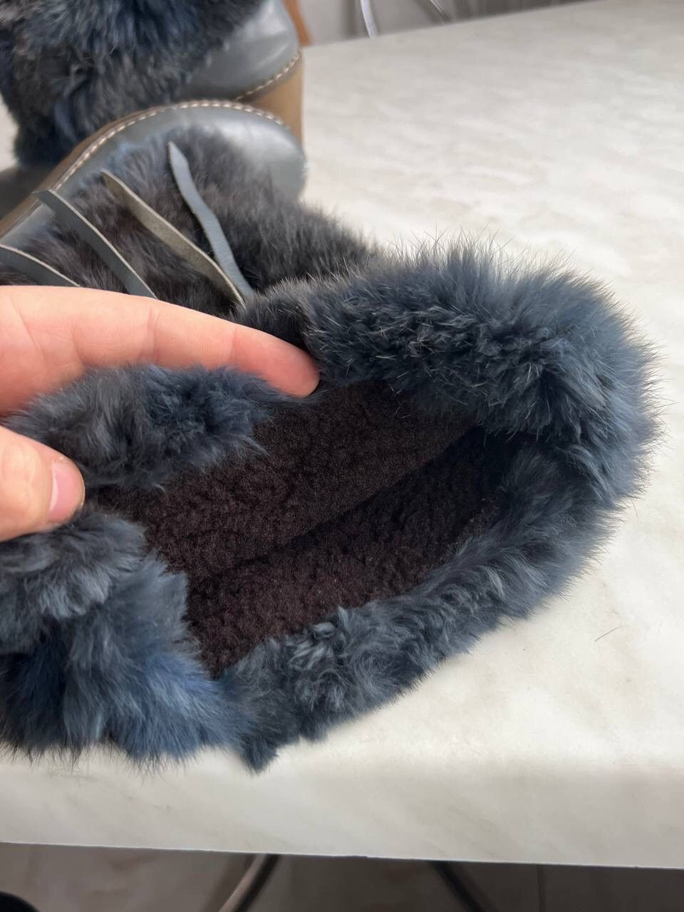 Yeti Fur Yeti Vintage Winter High Platform Boots Y2K 2000s FUR Size US 7 / IT 37 - 13 Thumbnail